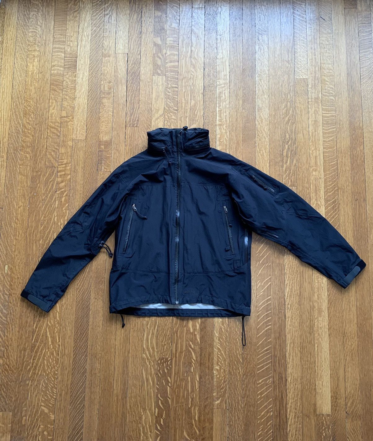 Goretex Black MEC Goretex Shell Jacket Veilance Rain Coat Small Size US S / EU 44-46 / 1 - 4 Thumbnail