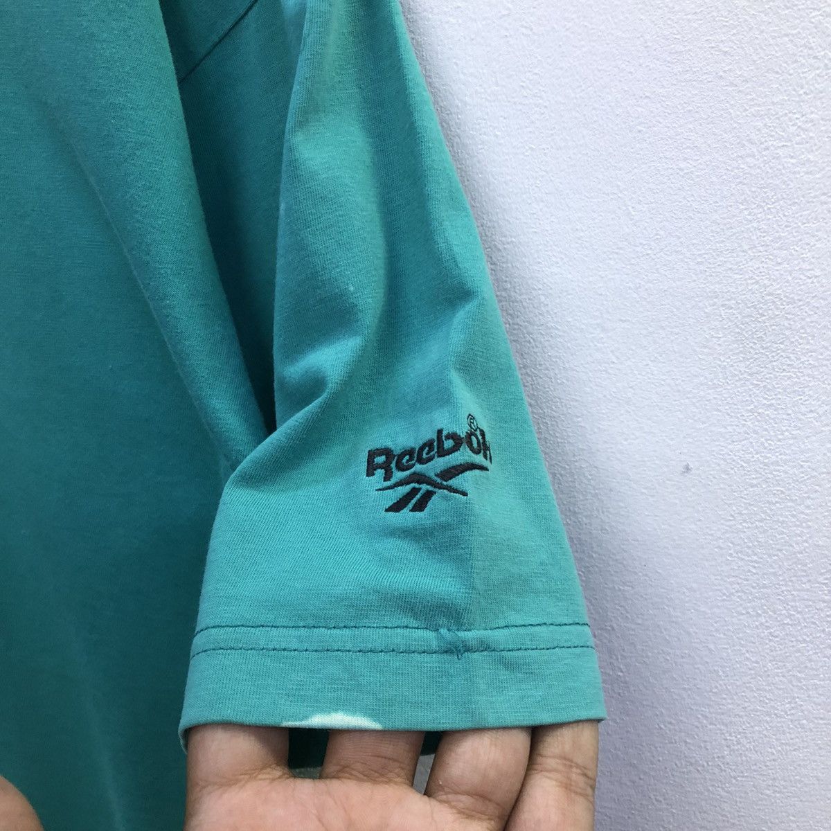 Reebok × Vintage Vintage Reebok Basketball Tshirt Size US S / EU 44-46 / 1 - 6 Thumbnail