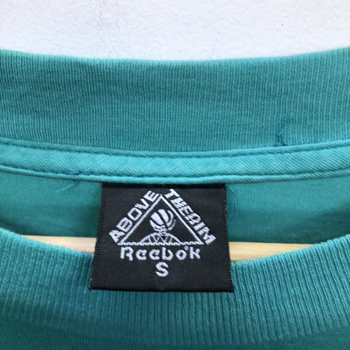Reebok × Vintage Vintage Reebok Basketball Tshirt Size US S / EU 44-46 / 1 - 11 Thumbnail