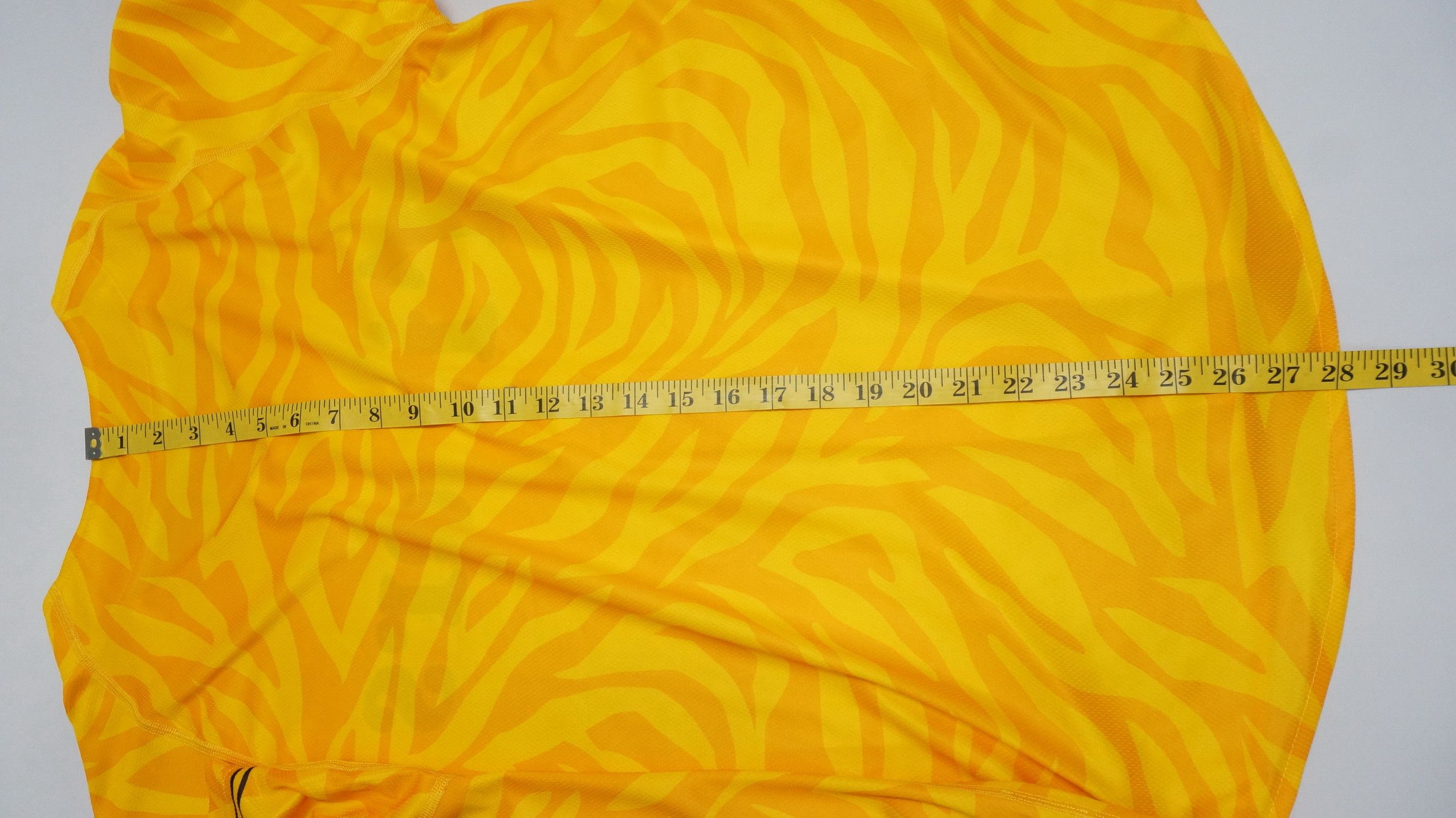 Japanese Brand HANSHIN TIGERS Official Club Polyester Yellow Camo Shirt Size US S / EU 44-46 / 1 - 7 Thumbnail