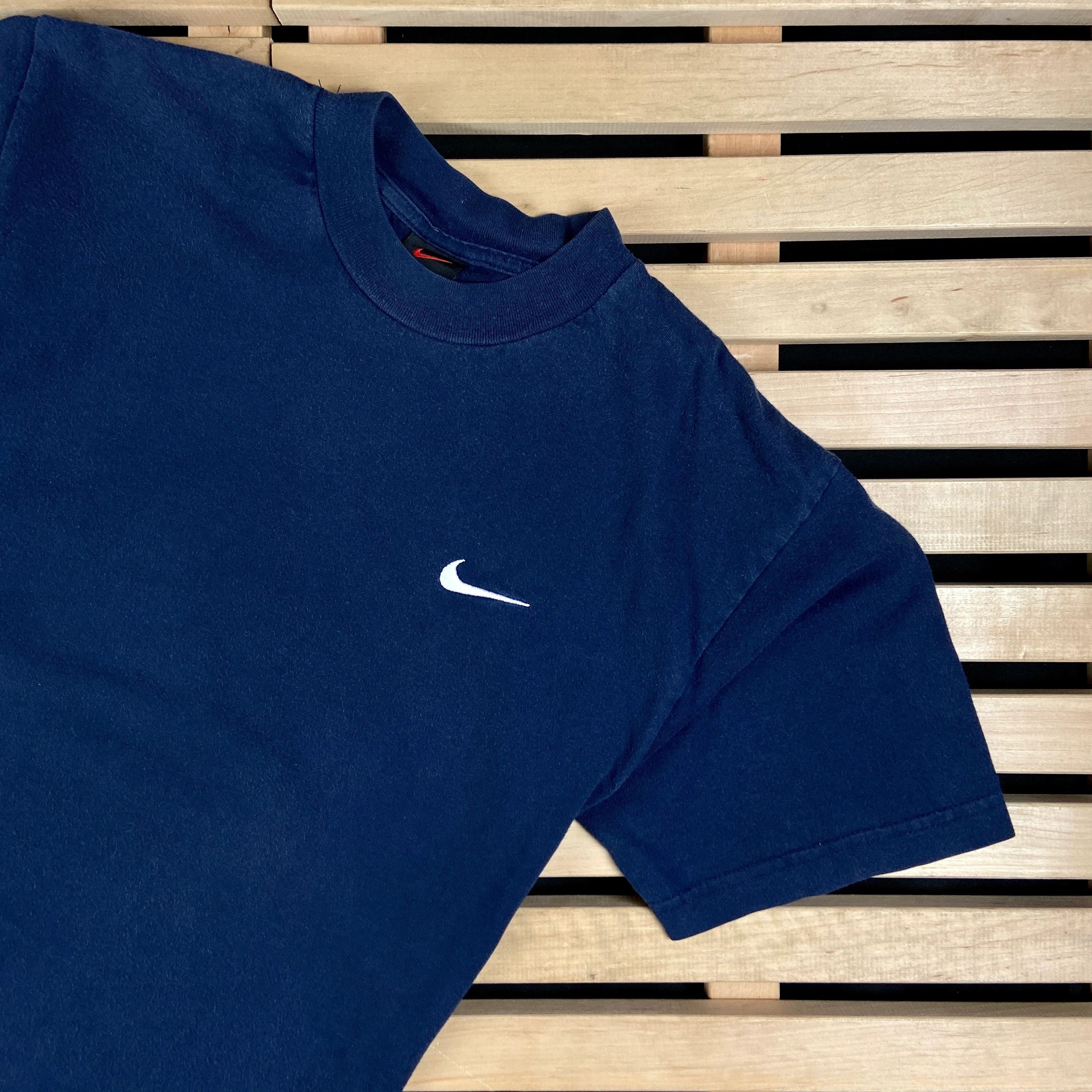 Nike × Vintage Mens Vintage T Shirt Nike Swoosh Size S Size US S / EU 44-46 / 1 - 2 Thumbnail