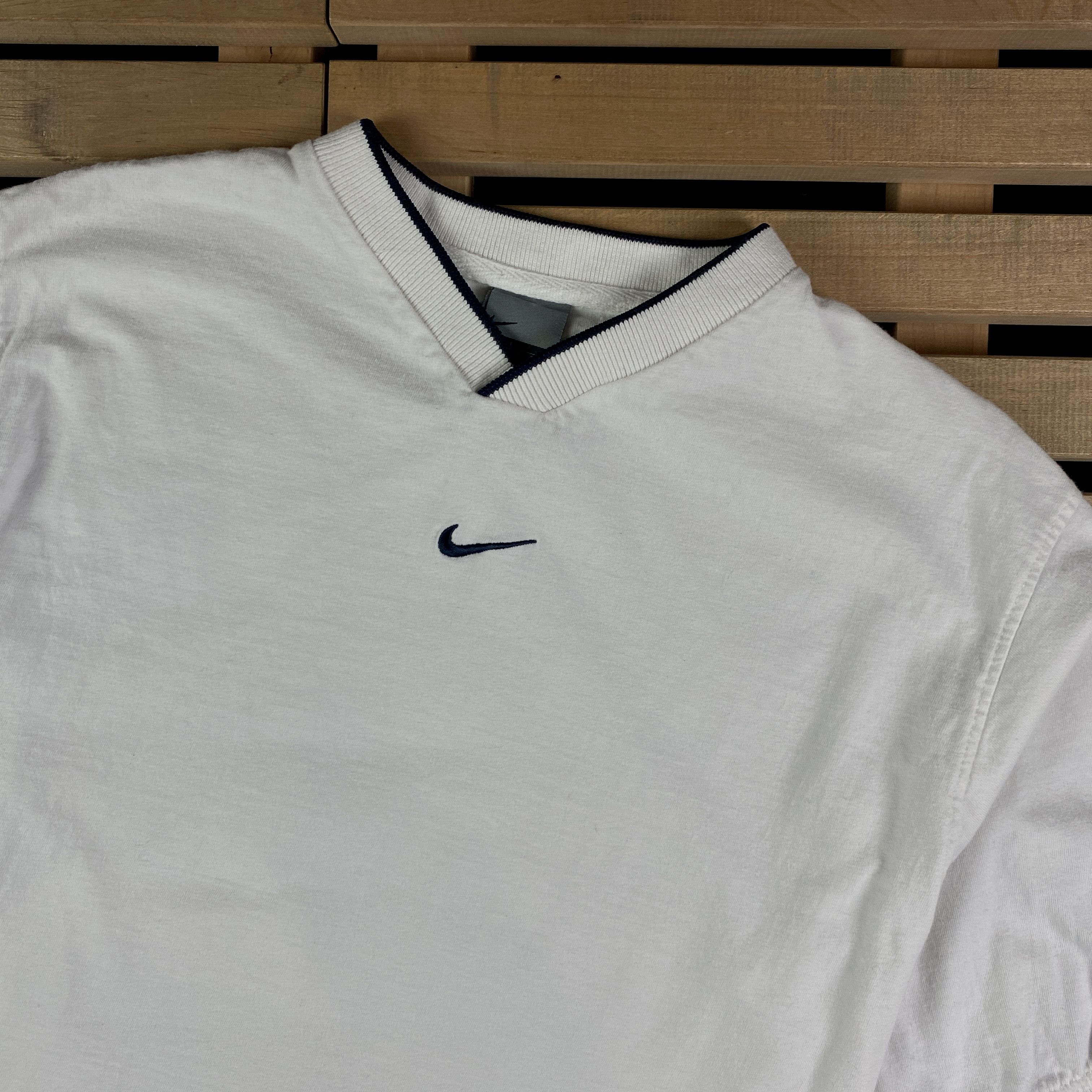 Nike × Vintage Men’s T-Shirt Nike Vintage Center Logo Size S Size US S / EU 44-46 / 1 - 2 Thumbnail