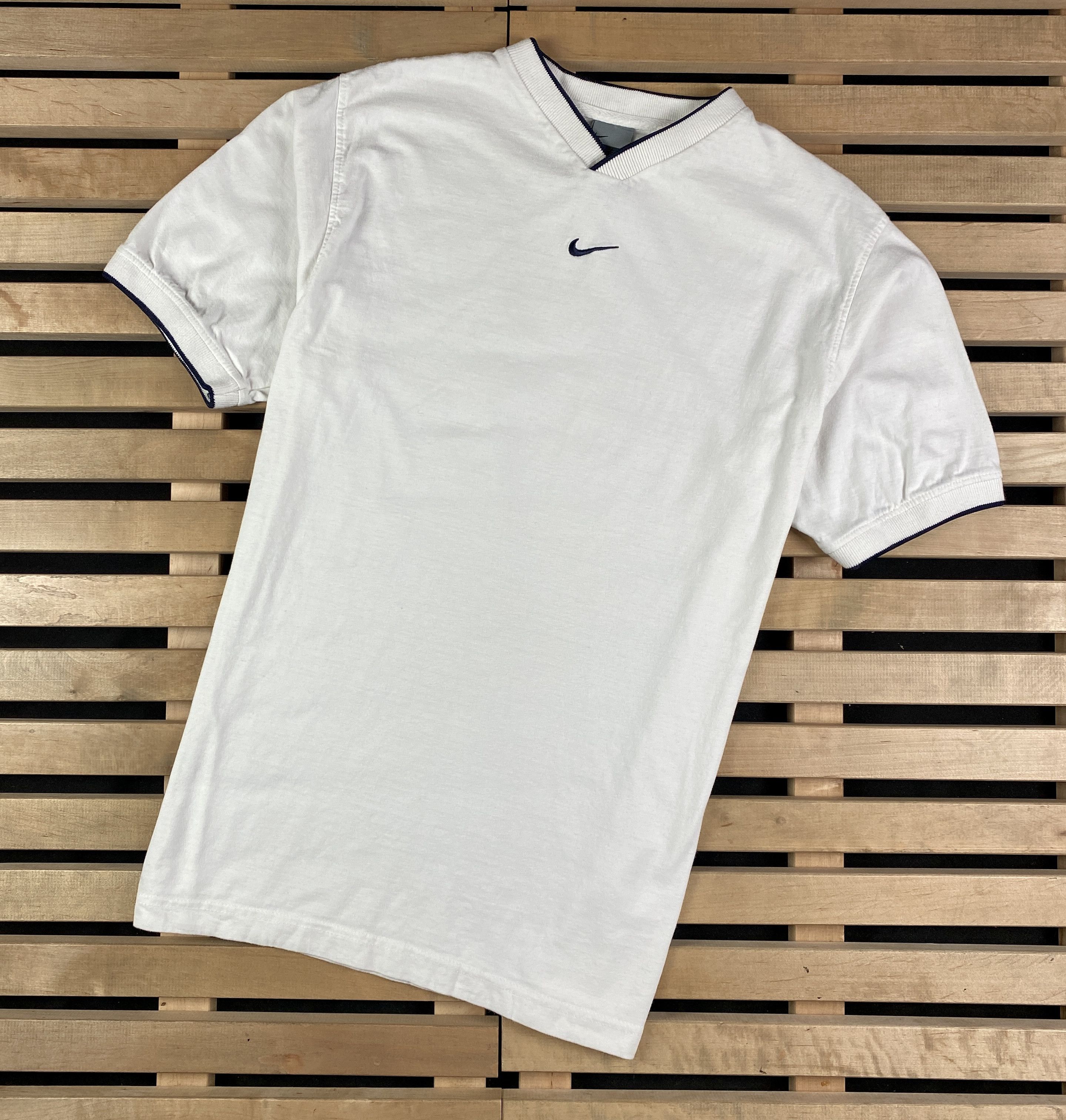 Nike × Vintage Men’s T-Shirt Nike Vintage Center Logo Size S Size US S / EU 44-46 / 1 - 1 Thumbnail