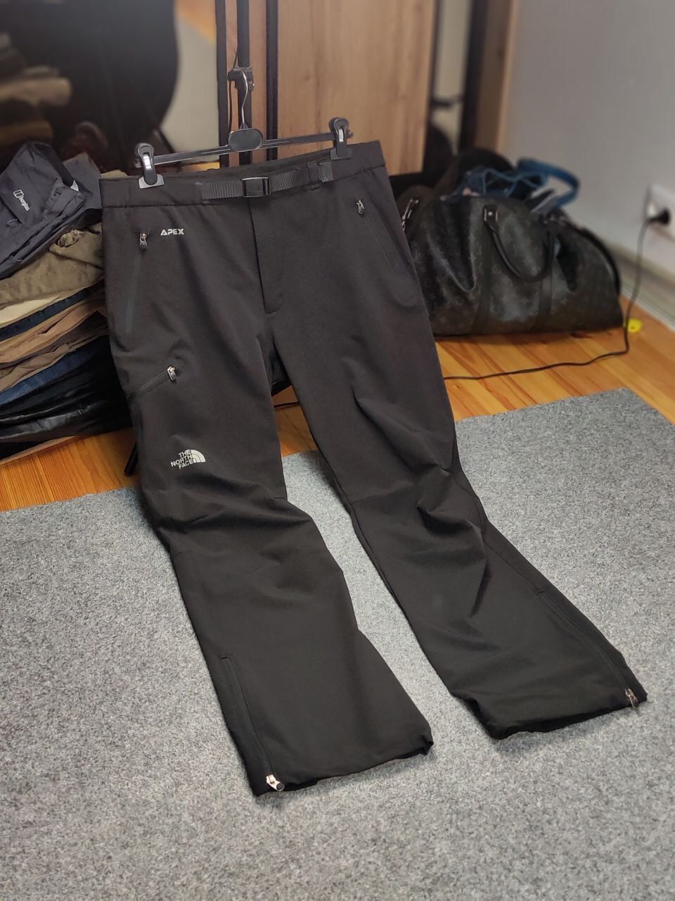 The North Face The North Face Vintage 90's Apex Black Cargo Outdoor Pants Size US 36 / EU 52 - 22 Thumbnail
