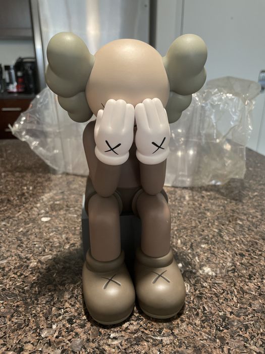 The Intersection of Art and Streetwear: The Legacy of KAWS