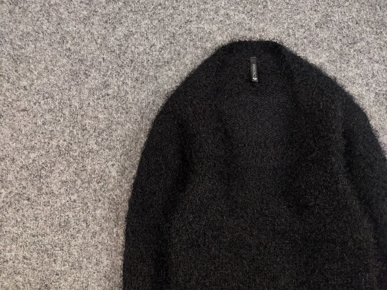 Japanese Brand Vintage 90's Japanese Black Mohair Style Fuzzy Sweater Size US S / EU 44-46 / 1 - 11 Thumbnail