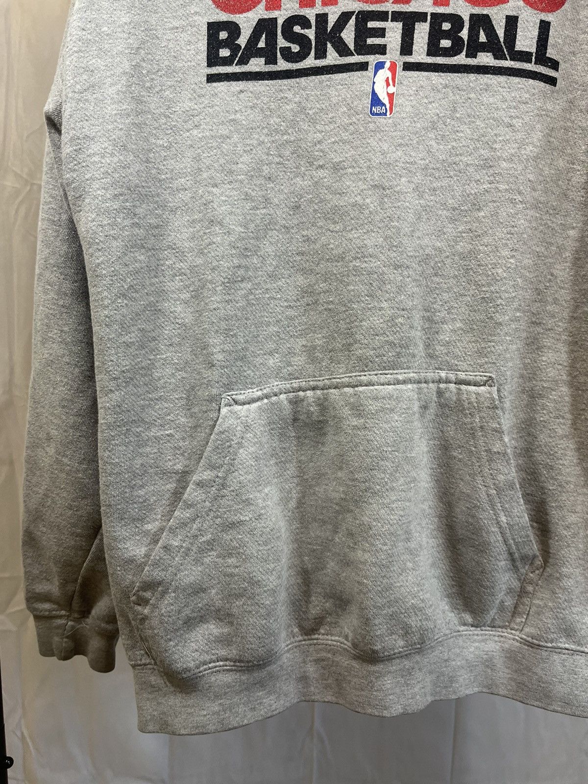Adidas Chicago Bulls Distressed Grey Hoodie Sweatshirt Size US L / EU 52-54 / 3 - 5 Thumbnail