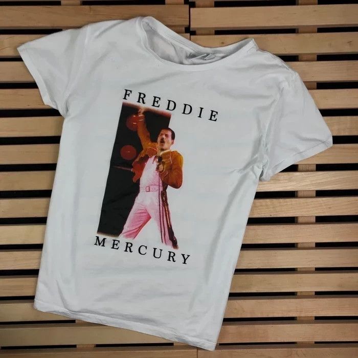 Bershka freddie mercury sweatshirt best sale