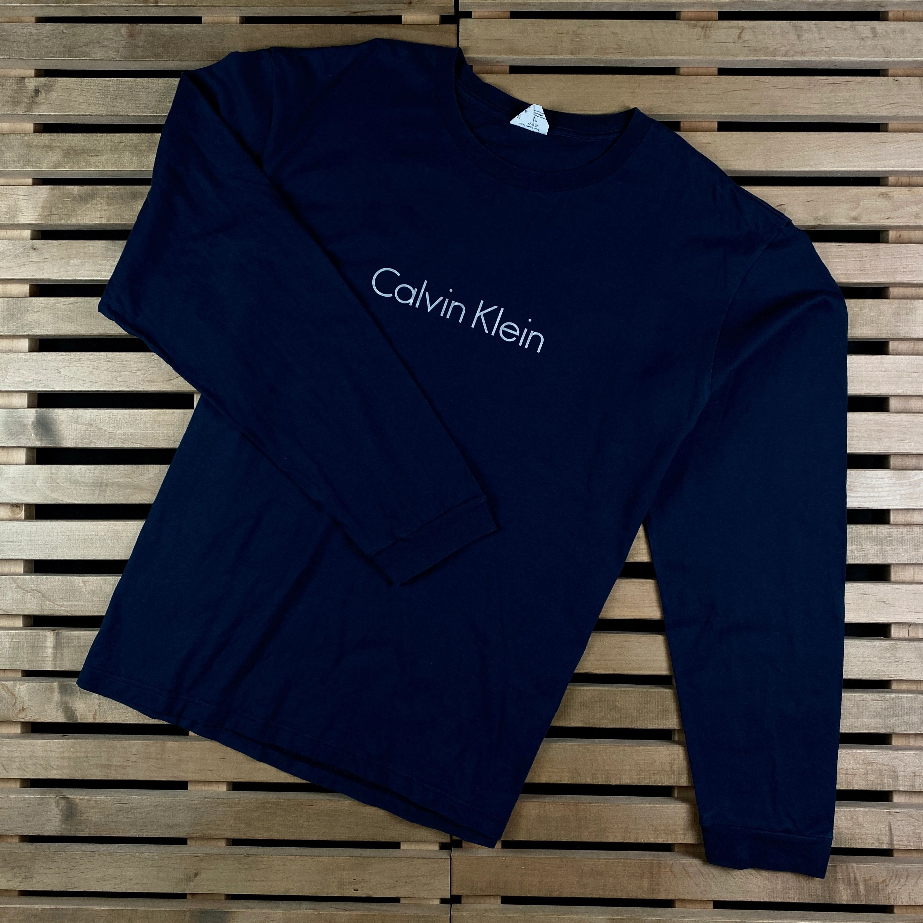 Calvin Klein × Vintage Mens Sweatshirt Calvin Klein Long Sleeve Vintage Size XL Size US XL / EU 56 / 4 - 1 Thumbnail