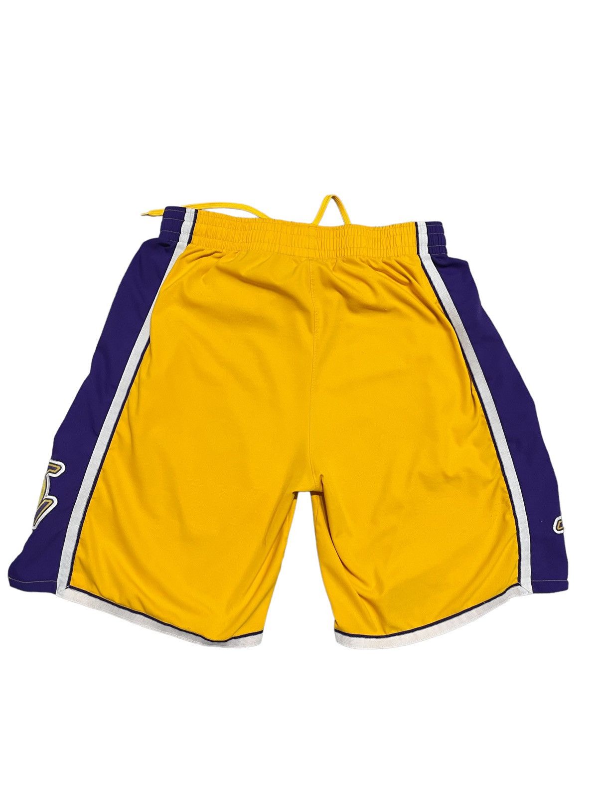 Adidas Adidas Lakers NBA Shorts Size US 36 / EU 52 - 3 Thumbnail