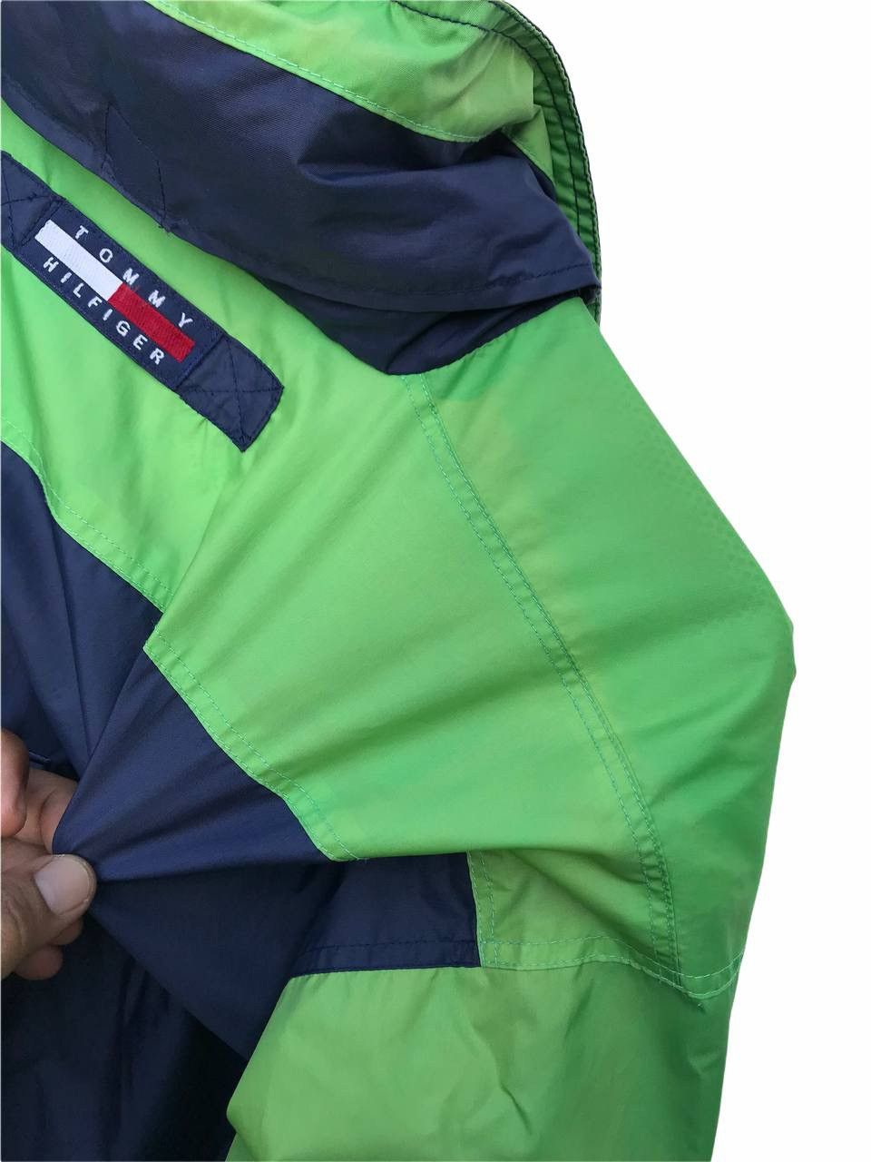 Tommy Hilfiger Vintage 90s Tommy Hilfiger Colour Block Windbreaker Jacket Size US M / EU 48-50 / 2 - 9 Thumbnail