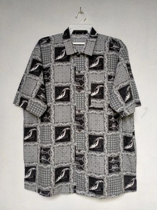 Hawaii shirt