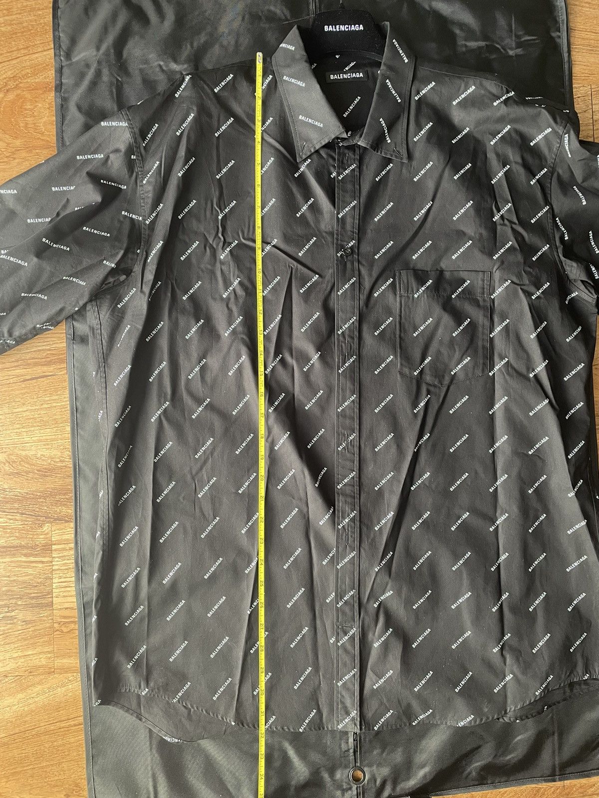 Balenciaga Balenciaga Oversized Full Logo Short Sleeve Shirt Size 41 Size US XL / EU 56 / 4 - 6 Thumbnail