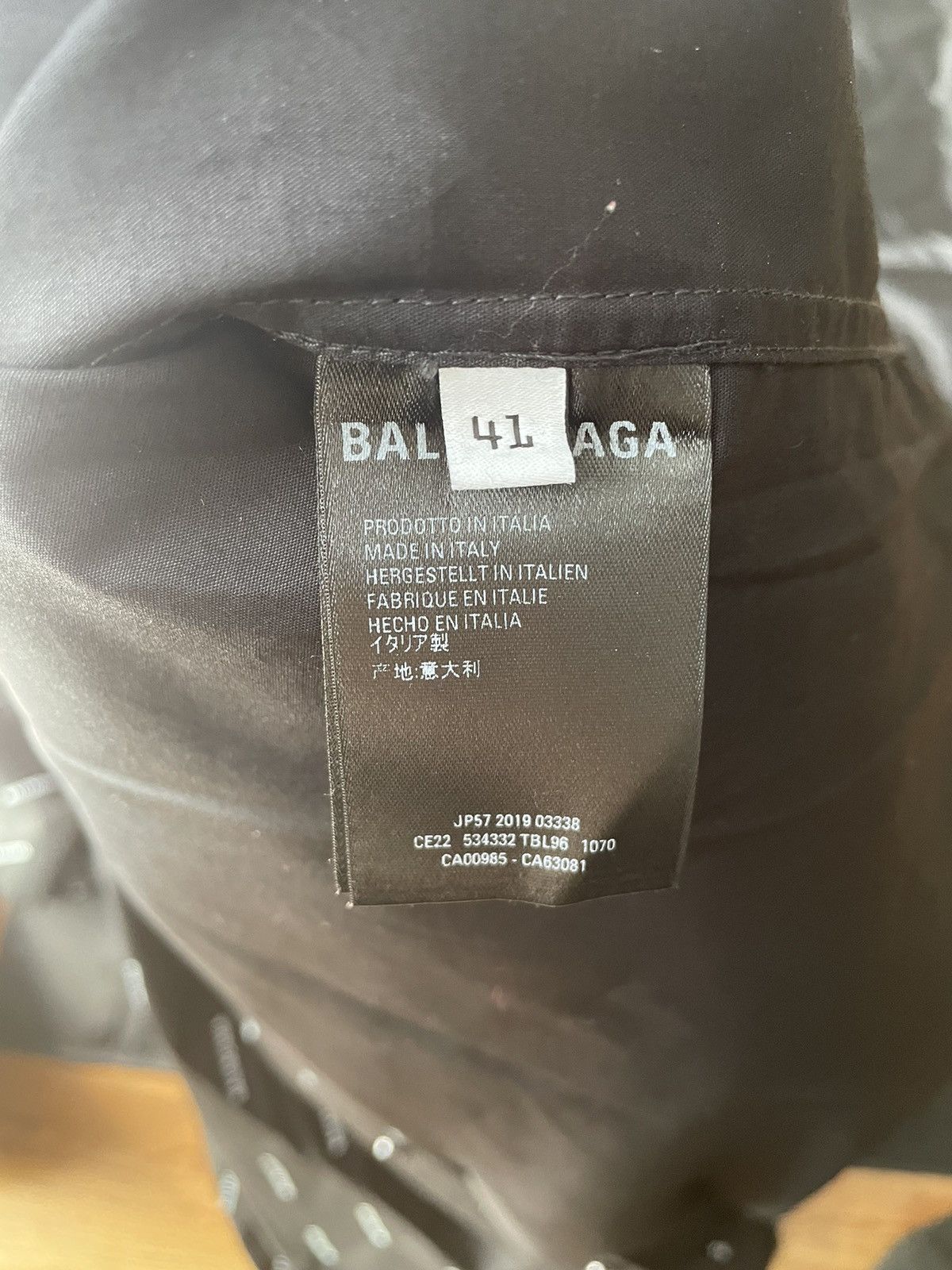 Balenciaga Balenciaga Oversized Full Logo Short Sleeve Shirt Size 41 Size US XL / EU 56 / 4 - 9 Thumbnail