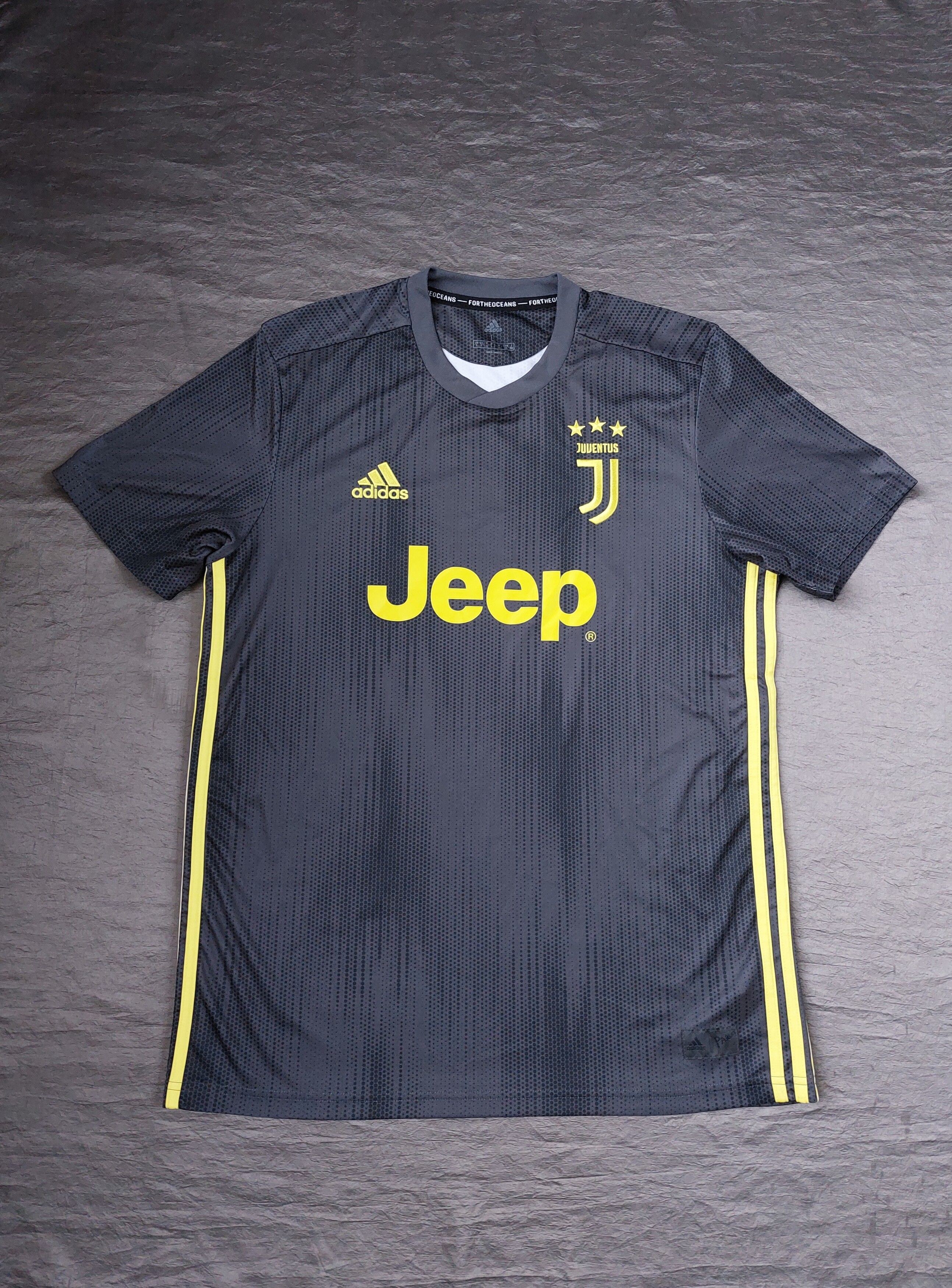 Adidas Adidas x Parley Juventus Jeep Jersey Mens Size M Size US L / EU 52-54 / 3 - 1 Preview