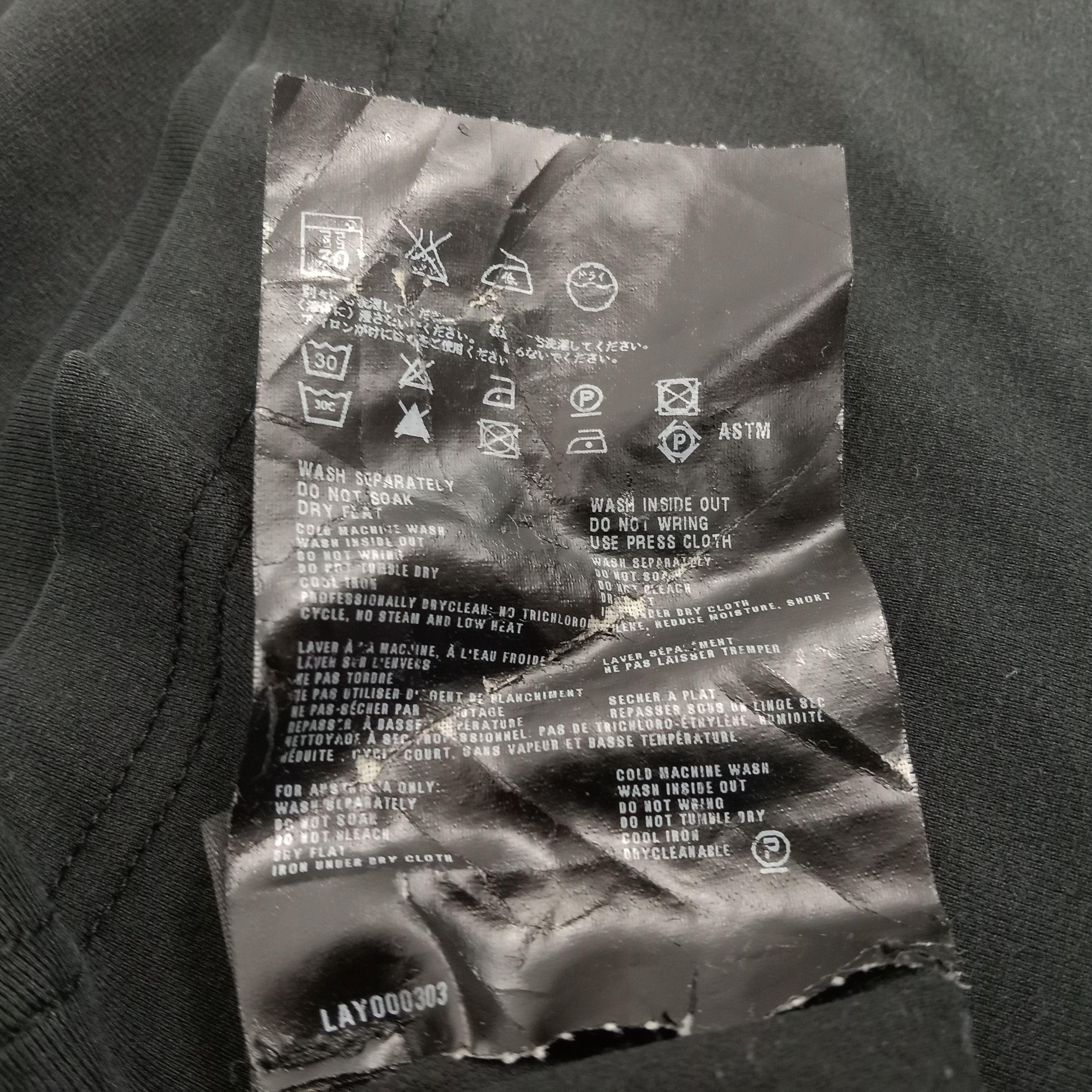 Prada × Vintage PRADA All Black Design T-Shirt Made in Portugal Size US L / EU 52-54 / 3 - 6 Thumbnail