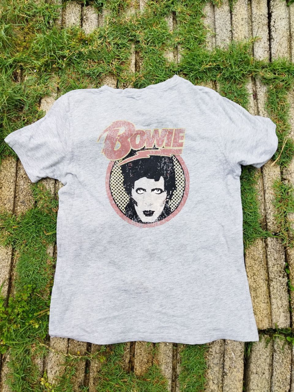 Band Tees David Bowie T-shirt - Size M Size US M / EU 48-50 / 2 - 1 Thumbnail