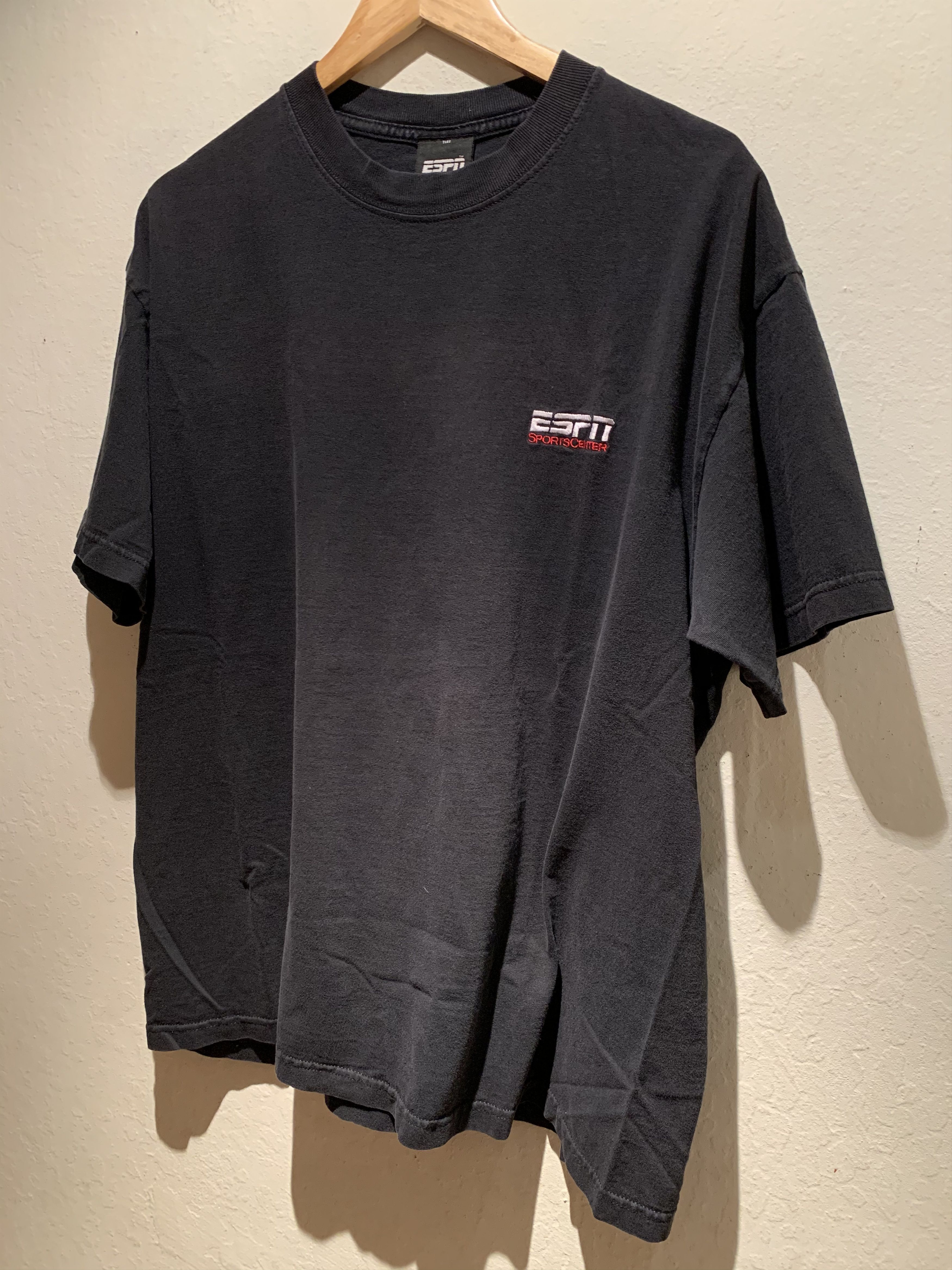 Vintage RARE* Vintage ESPN SportsCenter USA-Made Embroidered T-Shirt Size US XL / EU 56 / 4 - 1 Thumbnail