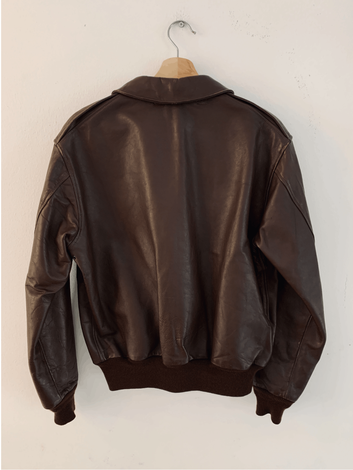 The Real McCoy's Real McCoy's Early A2 Leather Bomber Size US XL / EU 56 / 4 - 2 Preview