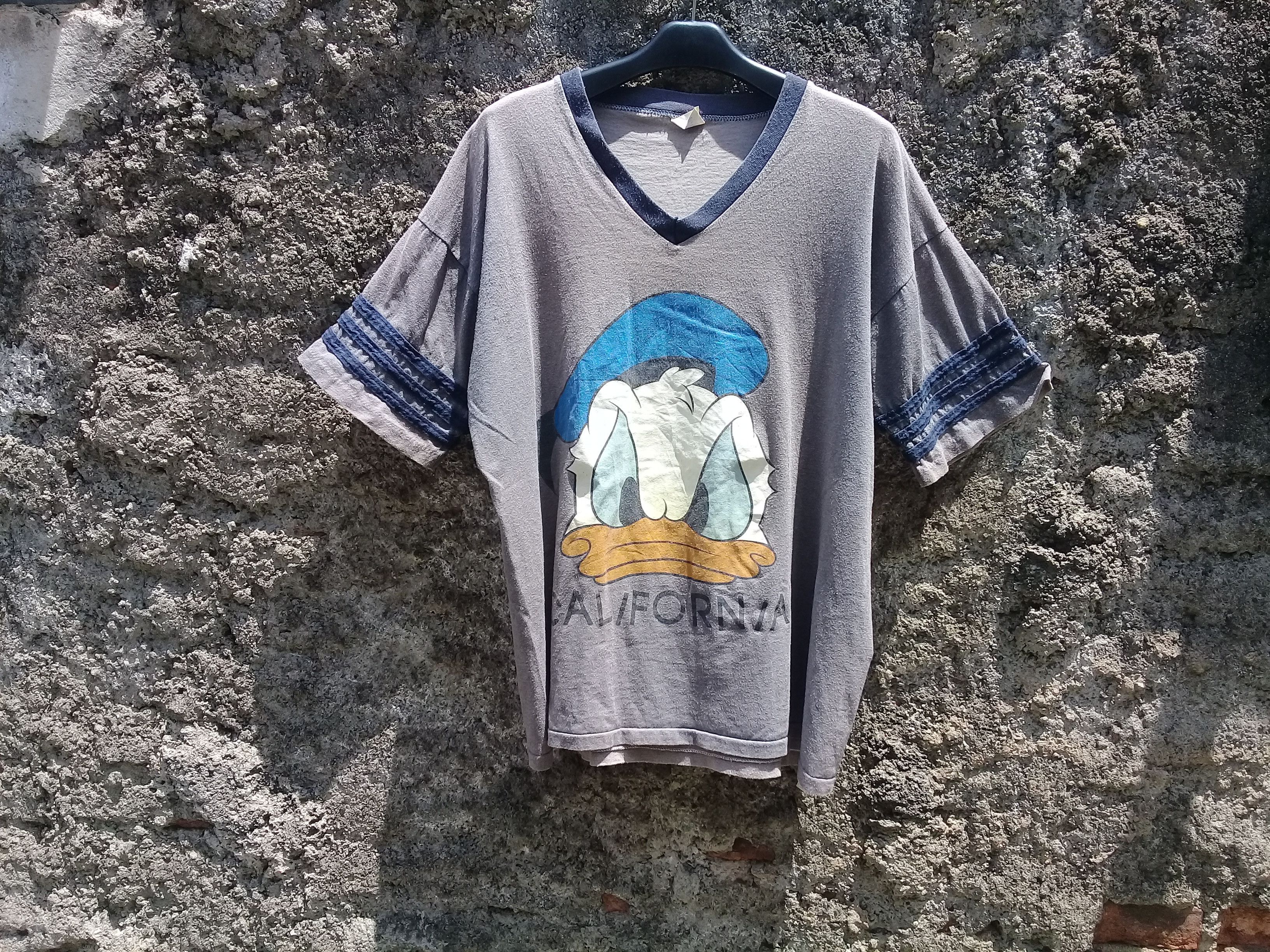 Vintage 90s Donald Duck California V-neck T-Shirt Faded