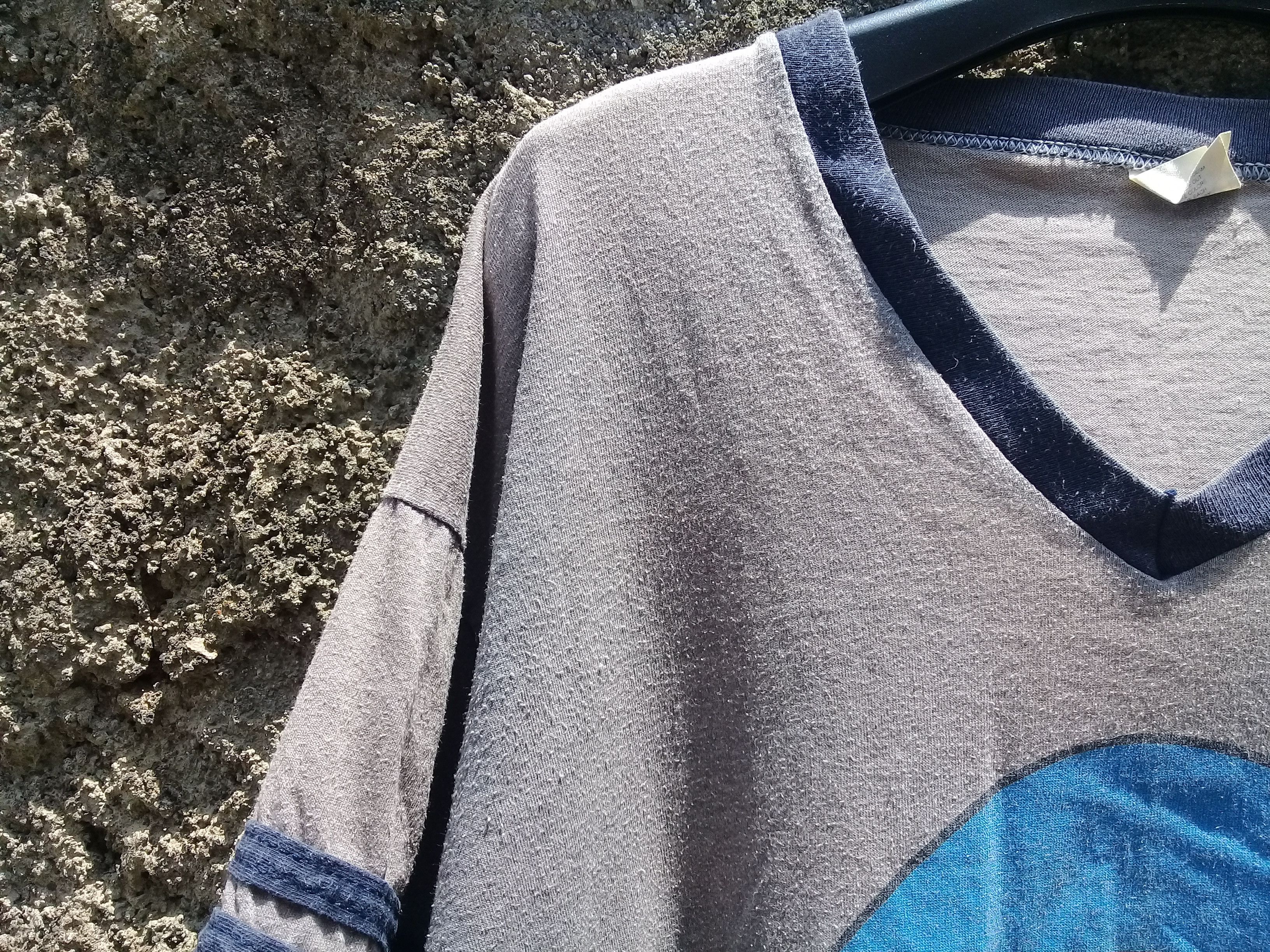 Vintage Vintage 90s Donald Duck California V-neck T-Shirt Faded Size US XL / EU 56 / 4 - 4 Thumbnail