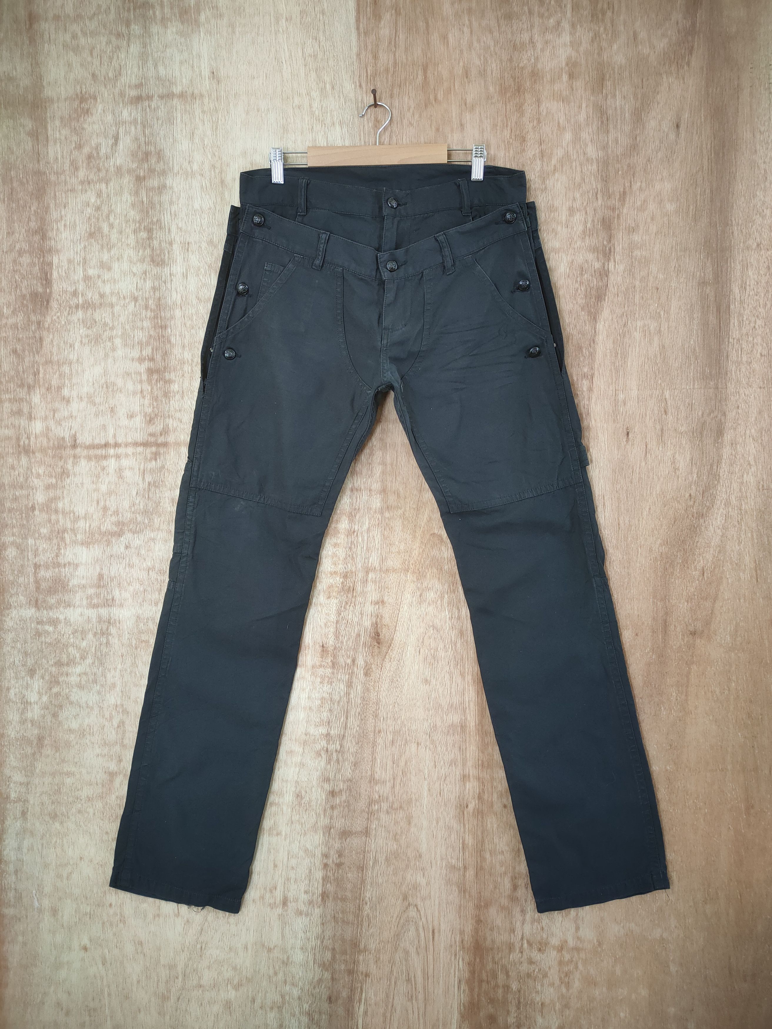 Japanese Brand DOUBLE WAIST DOUBLE KNEE STYLE CARGO PANTS Size US 30 / EU 46 - 2 Thumbnail