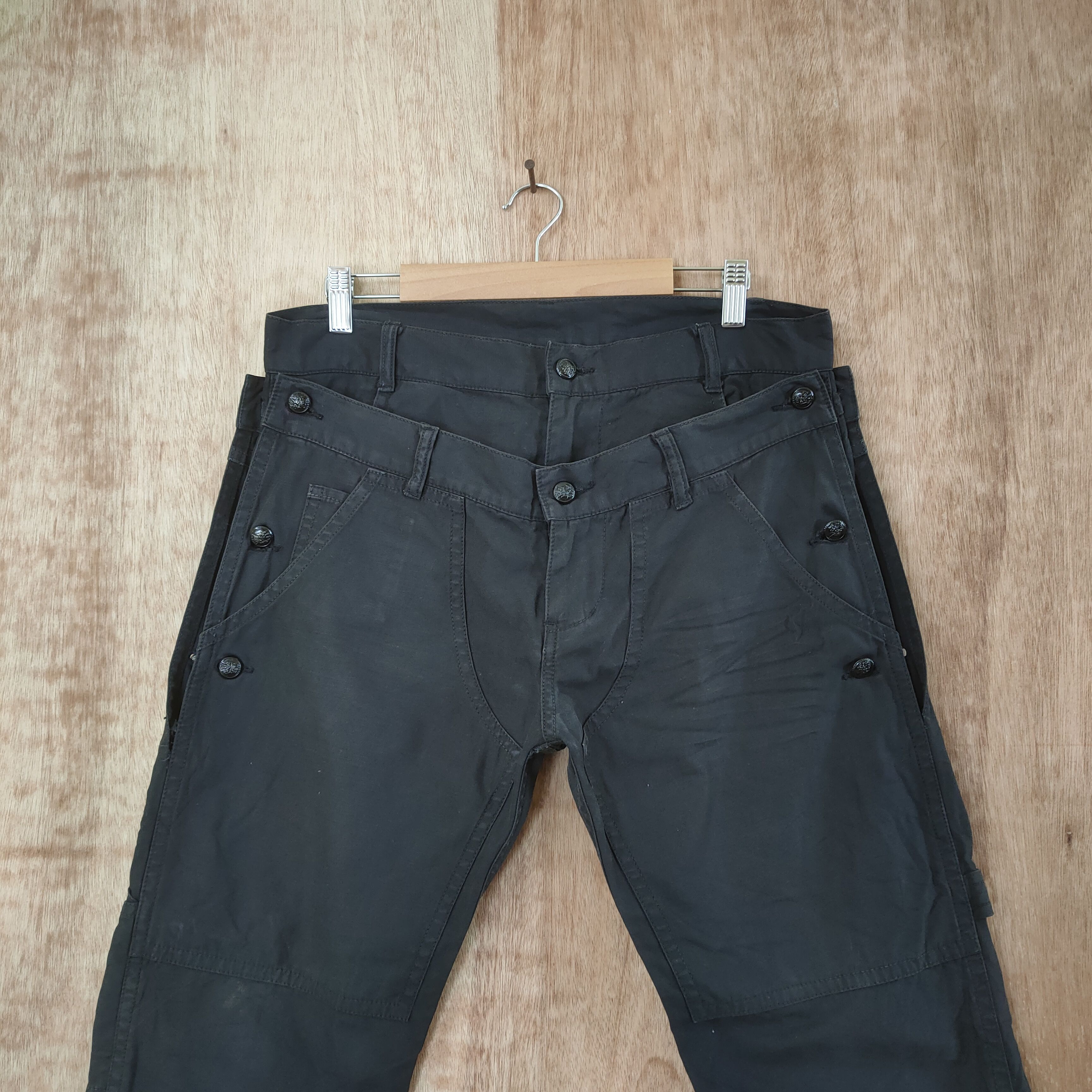 Japanese Brand DOUBLE WAIST DOUBLE KNEE STYLE CARGO PANTS Size US 30 / EU 46 - 6 Thumbnail