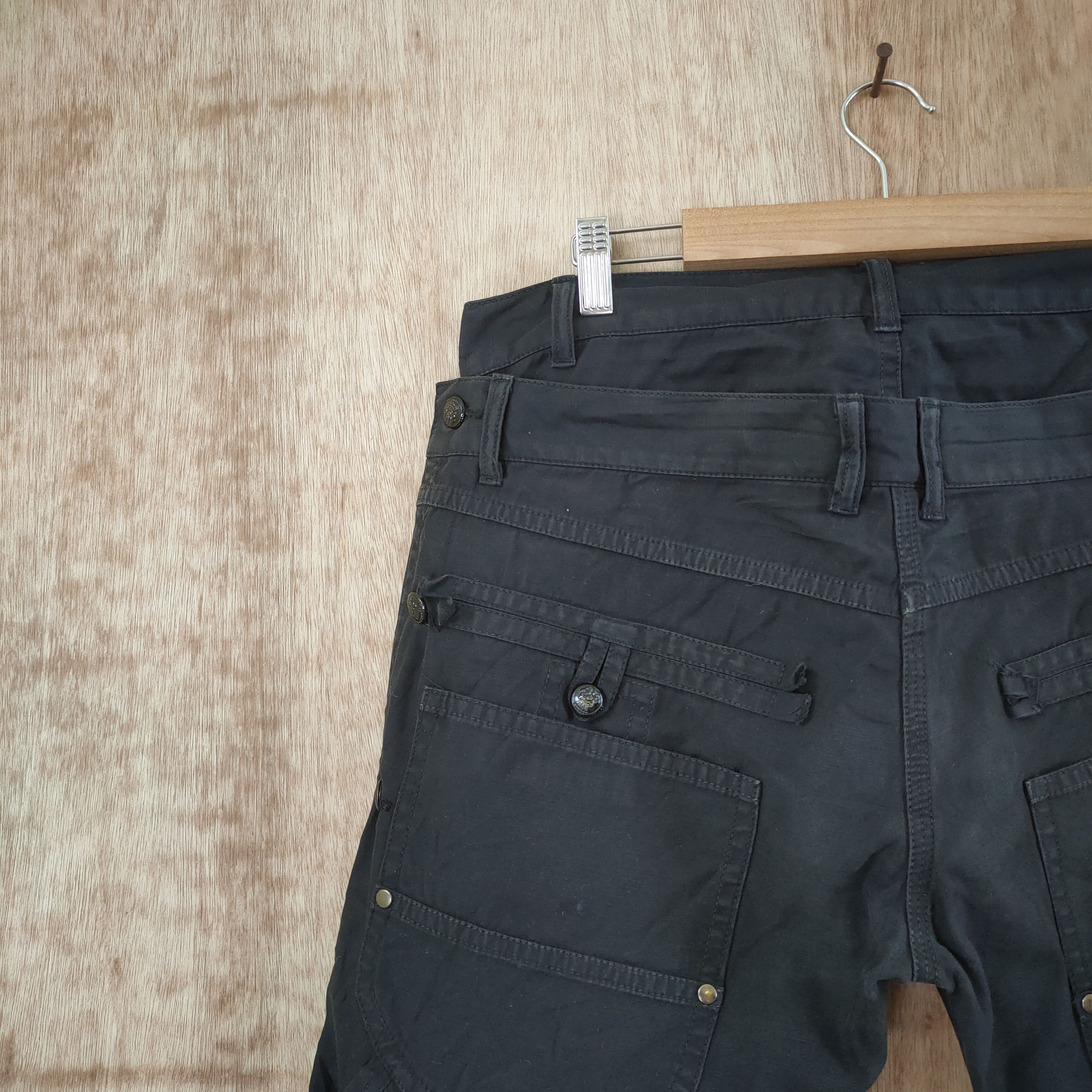 Japanese Brand DOUBLE WAIST DOUBLE KNEE STYLE CARGO PANTS Size US 30 / EU 46 - 12 Thumbnail