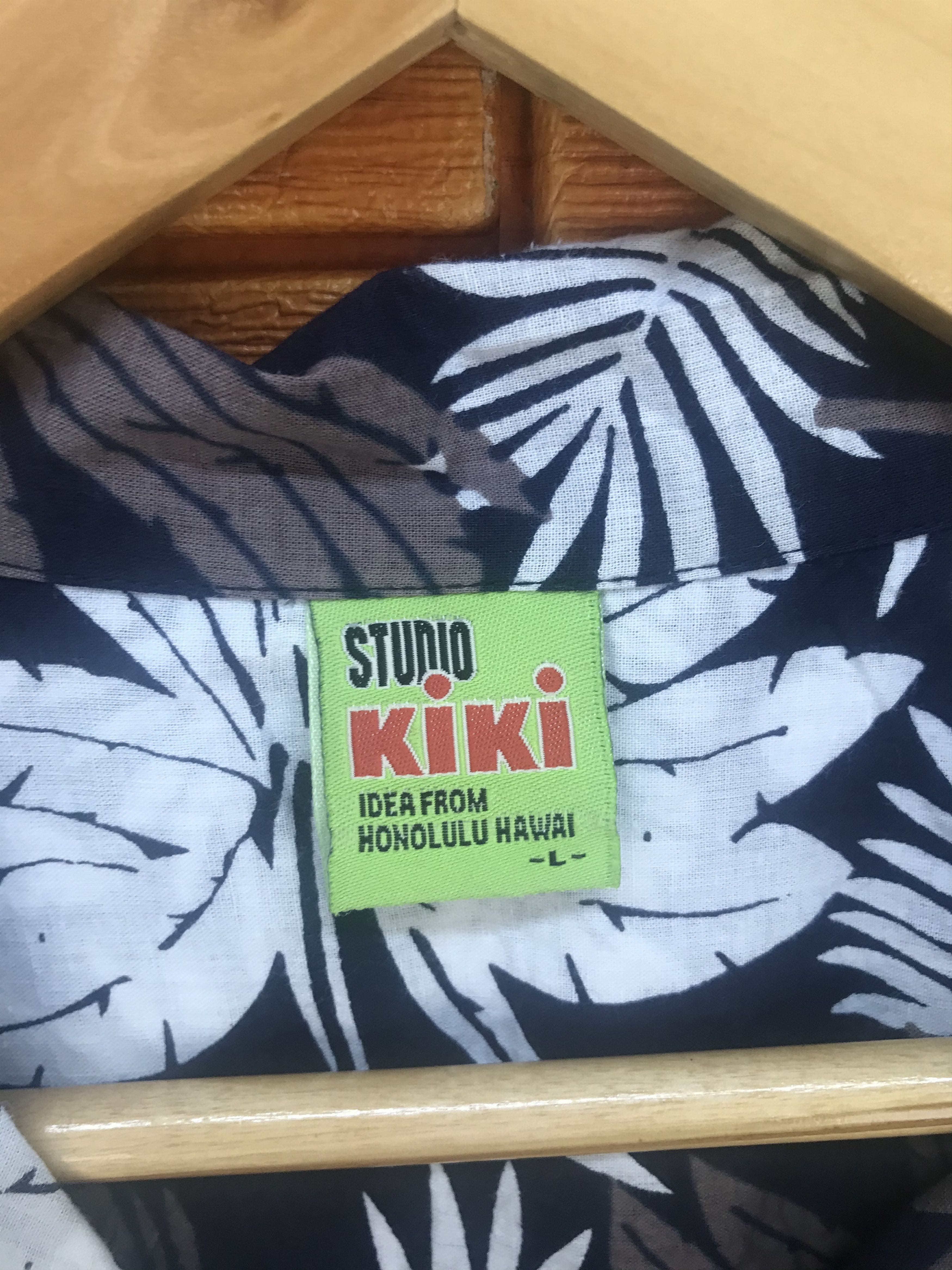 Vintage Vintage Hawaiian Studio Kiki Honolulu Hawaii Shirt Size US L / EU 52-54 / 3 - 5 Thumbnail