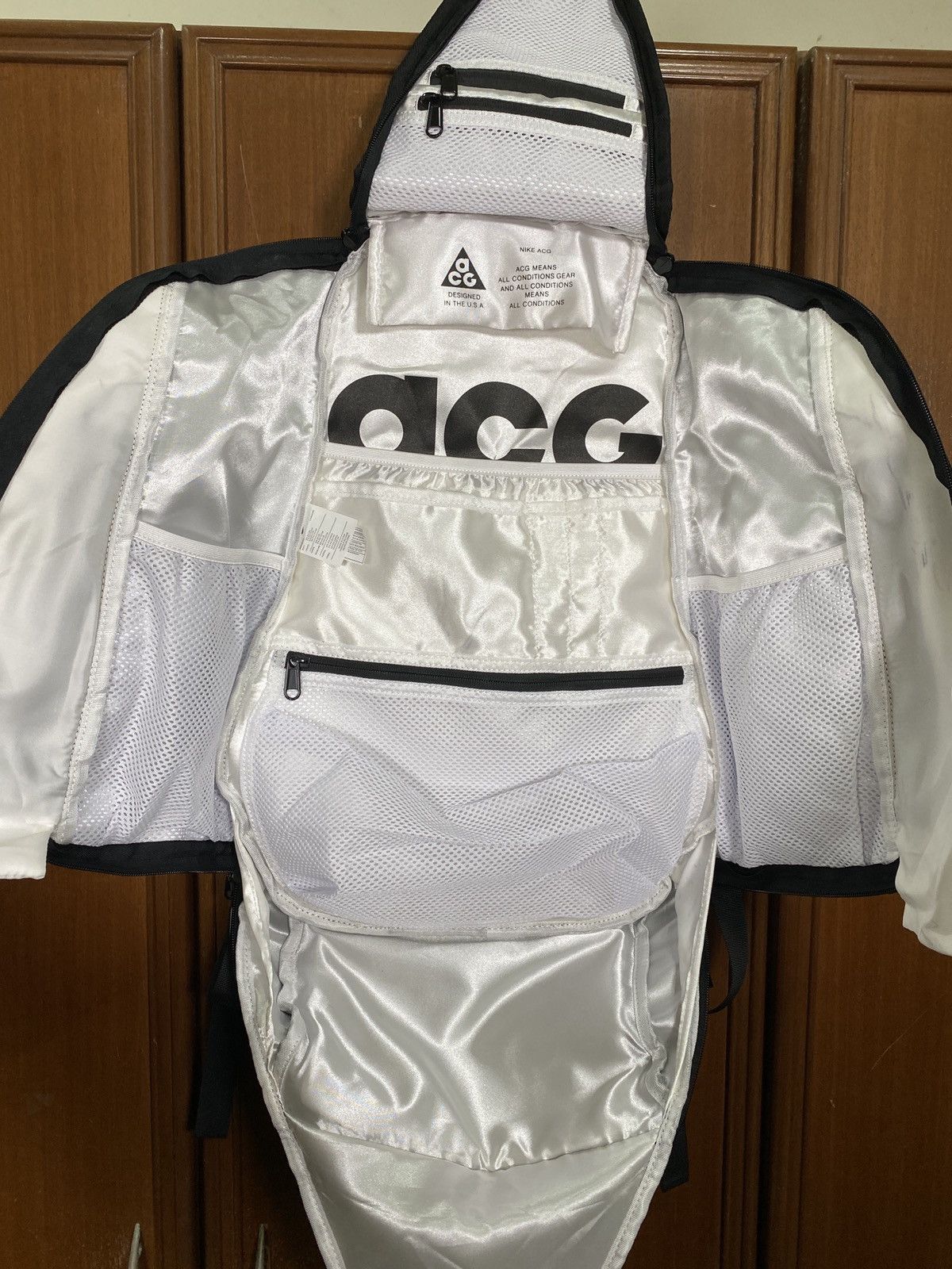 golf backpack nike sport Air Hybrid 2 Bag NKN1003478 SIZE:ROD LENGTH: 6 FT|ROD POWER: MEDIUM ProductCode--DR6091-010 Nike Aura Backpack 24L resistant bottom material helps