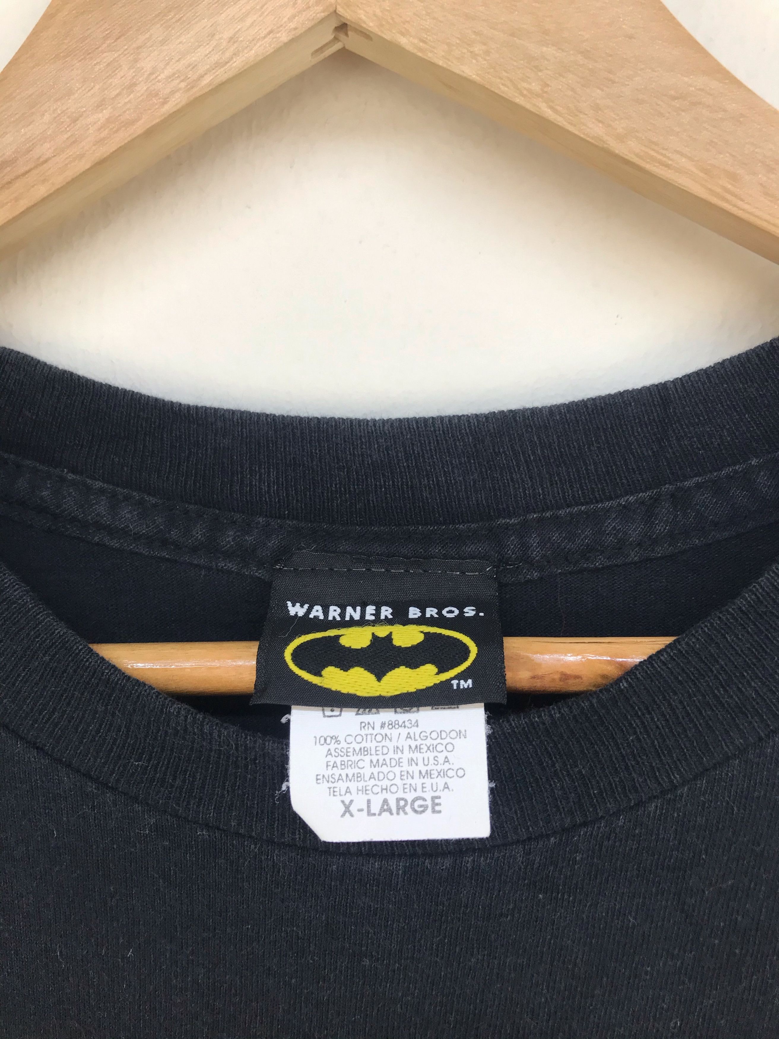 Vintage Vintage 2001 BATMAN Big Logo Shirt Size US XL / EU 56 / 4 - 4 Thumbnail