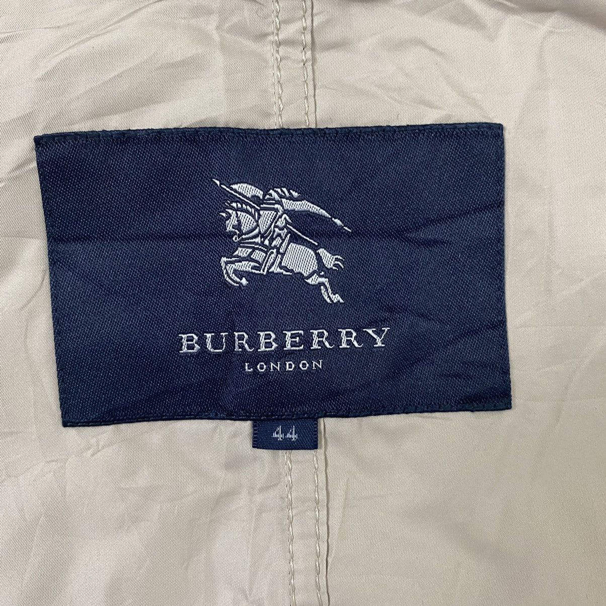 Burberry BURBERRY LONDON ZIPPER LONG COAT WITH BELT SIZE 44 Size US M / EU 48-50 / 2 - 13 Thumbnail