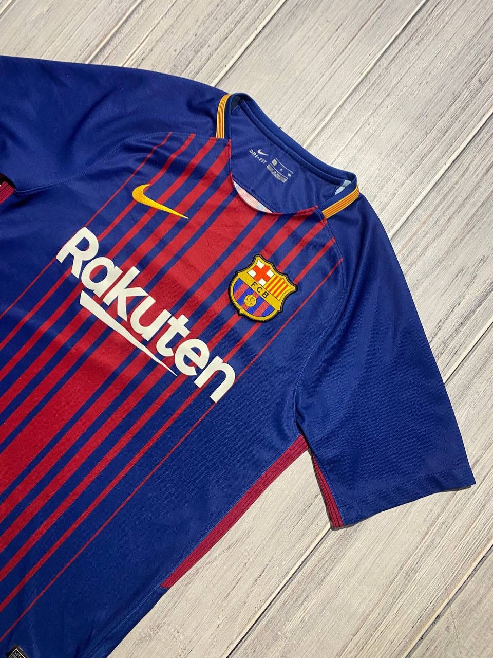Nike Nike FC Barcelona 2017 2018 Home Shirt Soccer Jersey Size US S / EU 44-46 / 1 - 2 Thumbnail
