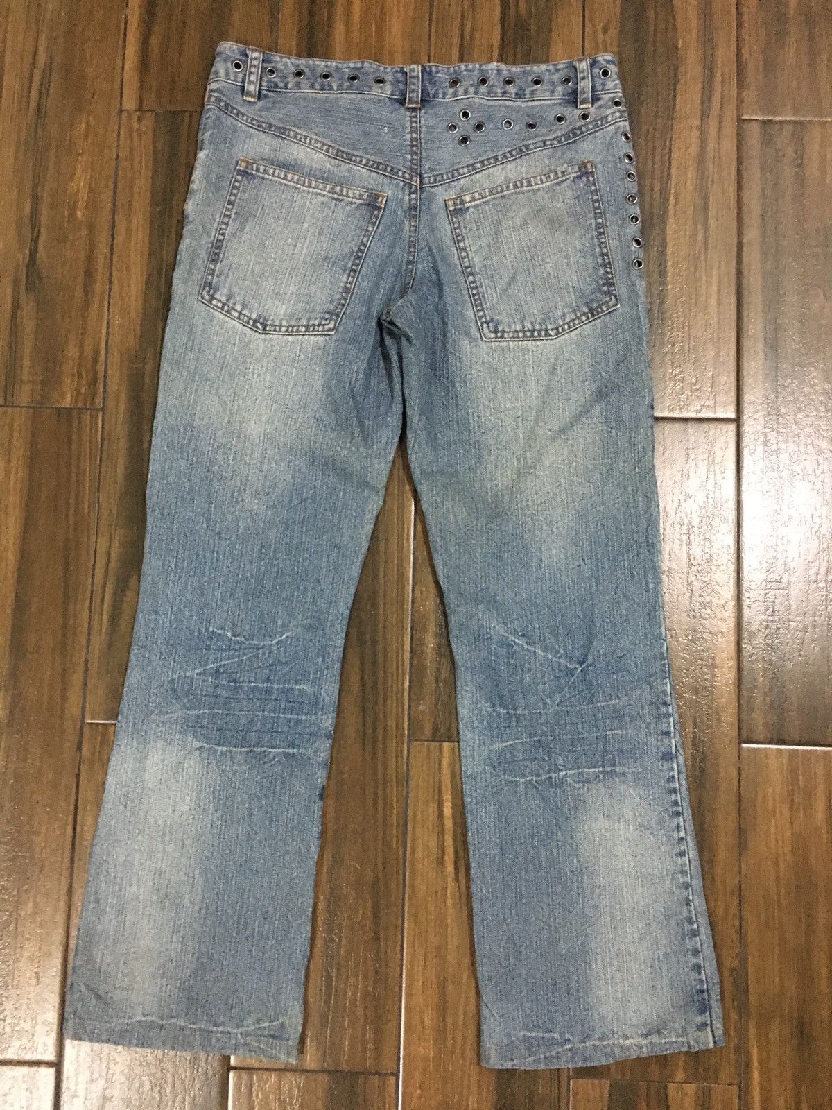 In The Attic IN THE ATTIC DISTRESSED BOOTCUT POEM JEANS Size US 32 / EU 48 - 4 Thumbnail