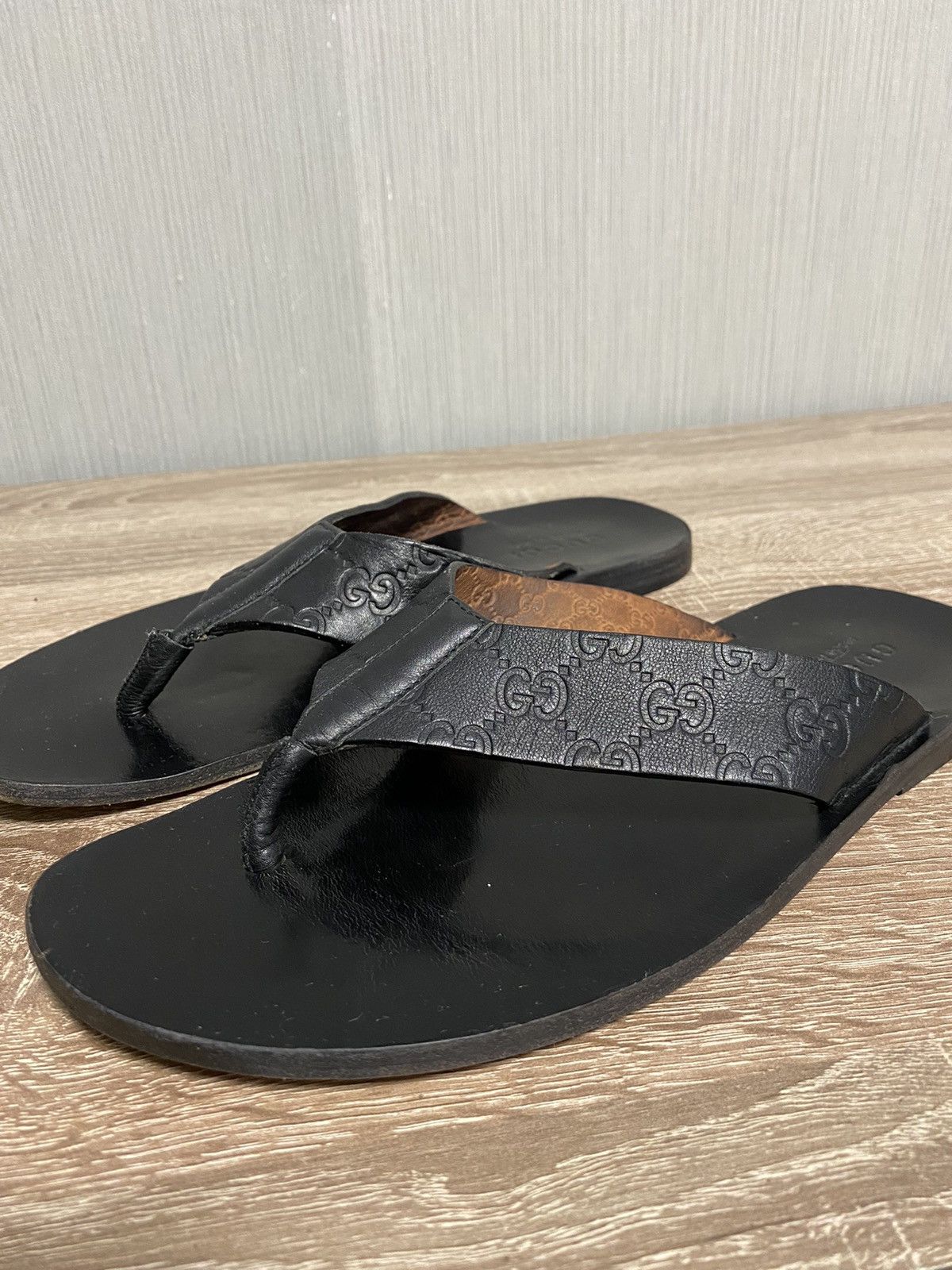 Gucci Gucci Thong Sandal Size US 7 / EU 40 - 2 Thumbnail
