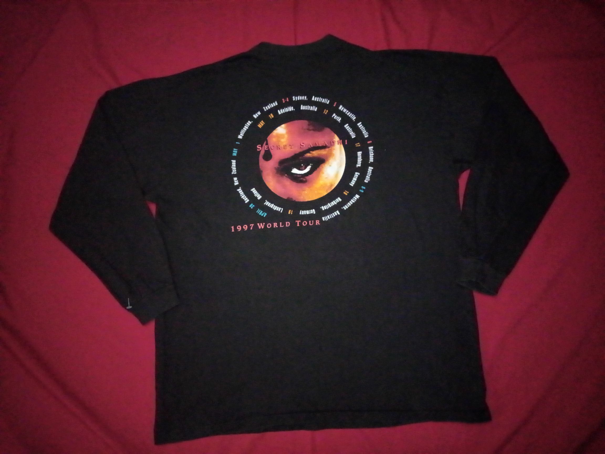Band Tees Vtg 1997 Live World Tour - Secret Samadhi shirt Size US L / EU 52-54 / 3 - 4 Thumbnail