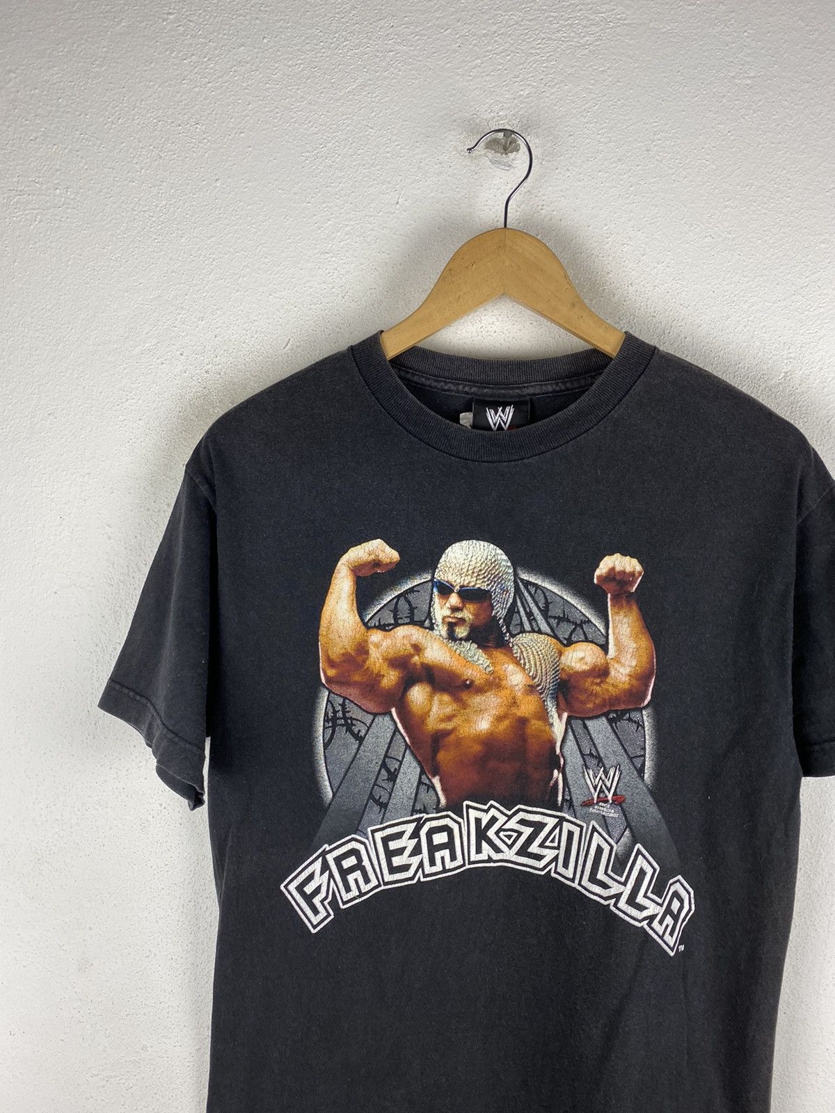 WWE 🔥SALE🔥WWE FREAKZILLA OFFICIAL SHIRTS Size US M / EU 48-50 / 2 - 3 Thumbnail