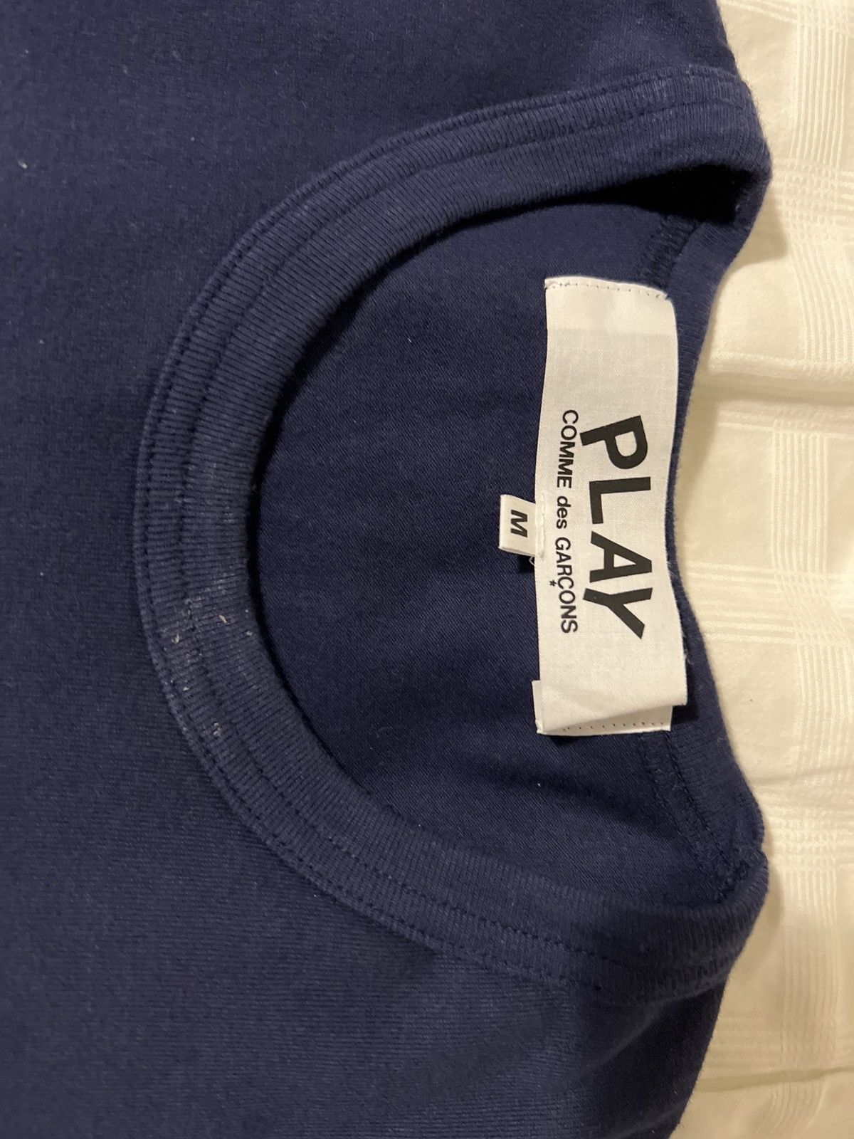 Comme des Garcons CDG navy blue gold heart Size US M / EU 48-50 / 2 - 3 Thumbnail