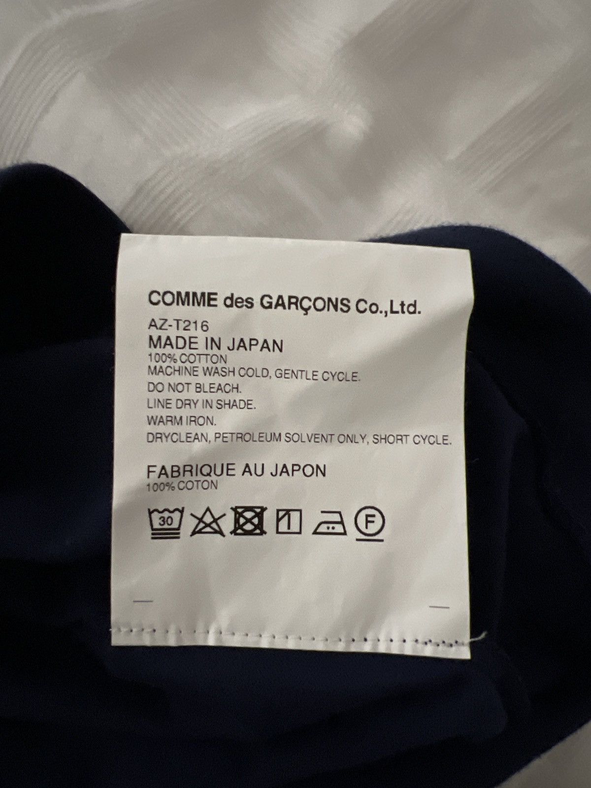 Comme des Garcons CDG navy blue gold heart Size US M / EU 48-50 / 2 - 6 Thumbnail