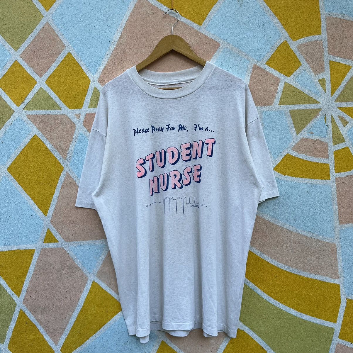 Vintage Vintage 89 student nurse tee Size US XL / EU 56 / 4 - 1 Thumbnail
