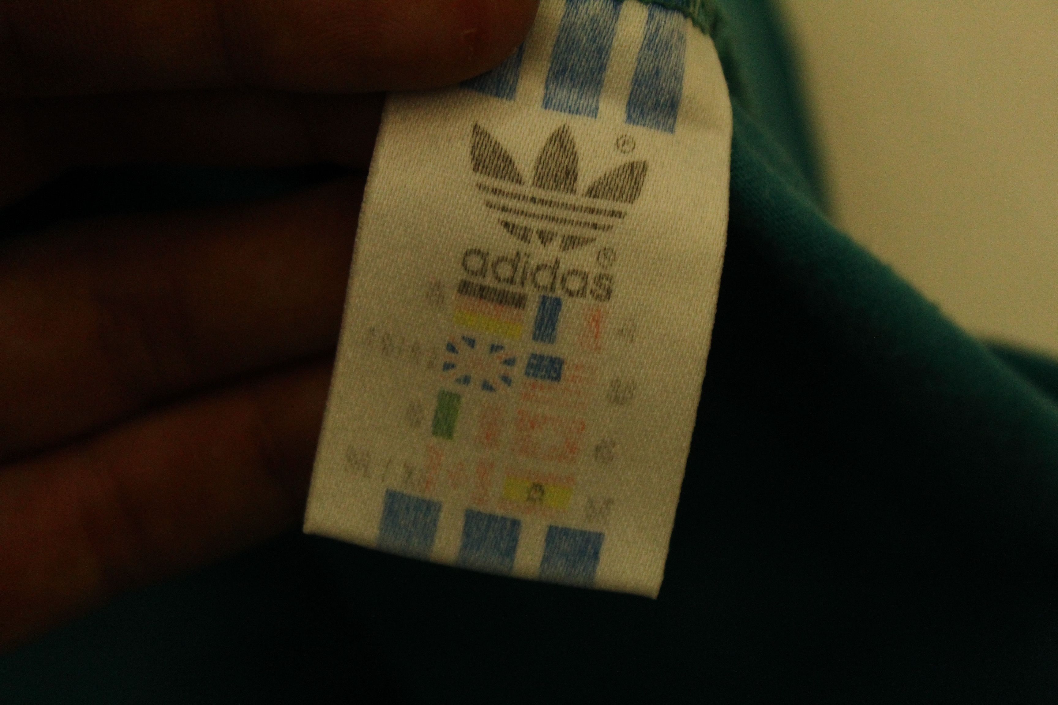 Adidas 90s Vintage Adidas Beach Volleyball Graphic T-Shirt Size US L / EU 52-54 / 3 - 5 Thumbnail