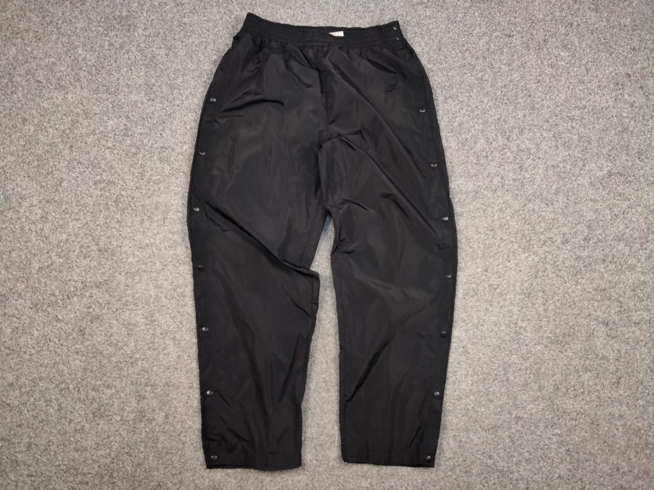 Nike 🔥 Vintage 90s Nike All black Nylon Track Pants buttons Hype Size US 36 / EU 52 - 12 Thumbnail