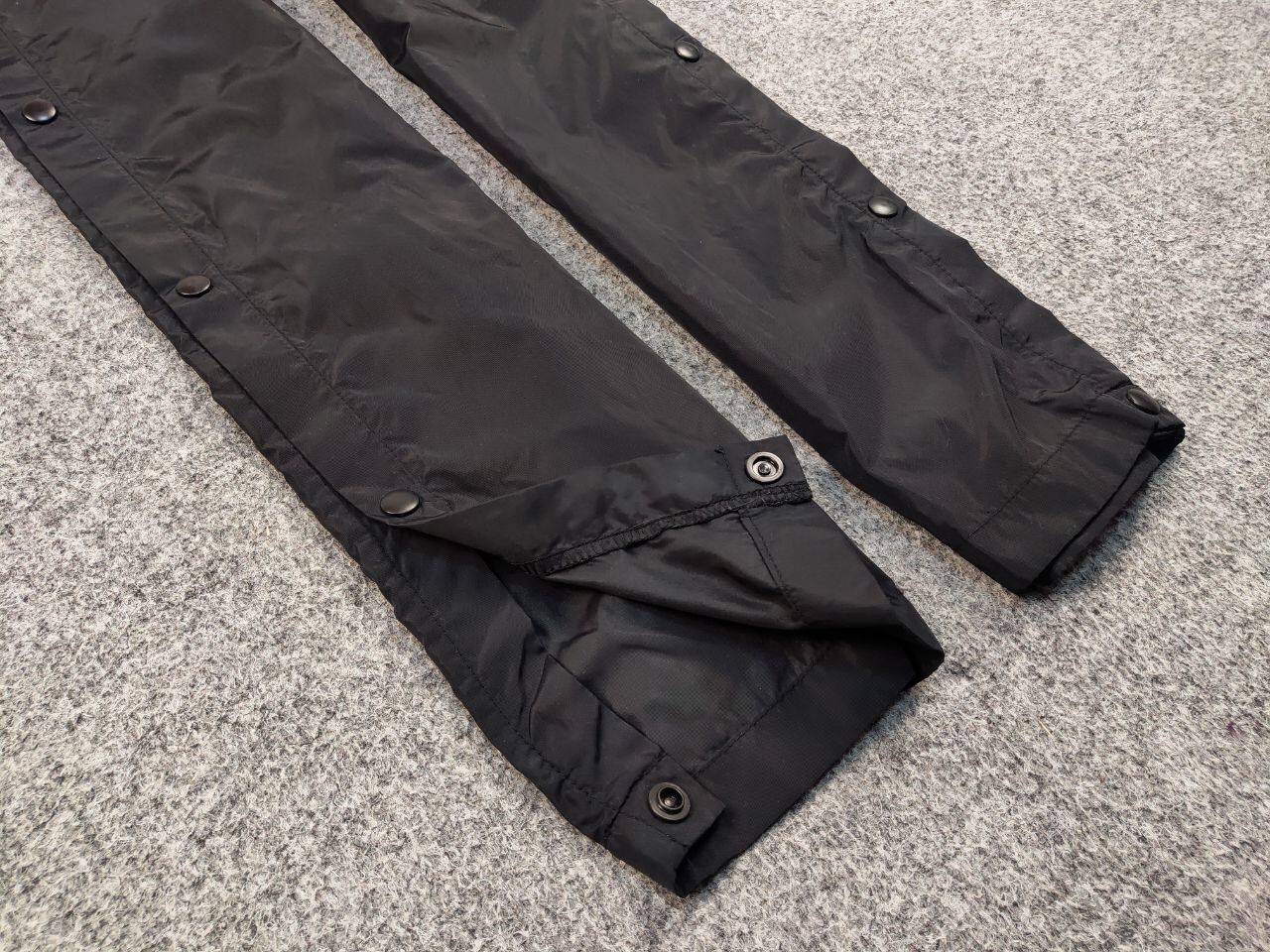 Nike 🔥 Vintage 90s Nike All black Nylon Track Pants buttons Hype Size US 36 / EU 52 - 9 Thumbnail