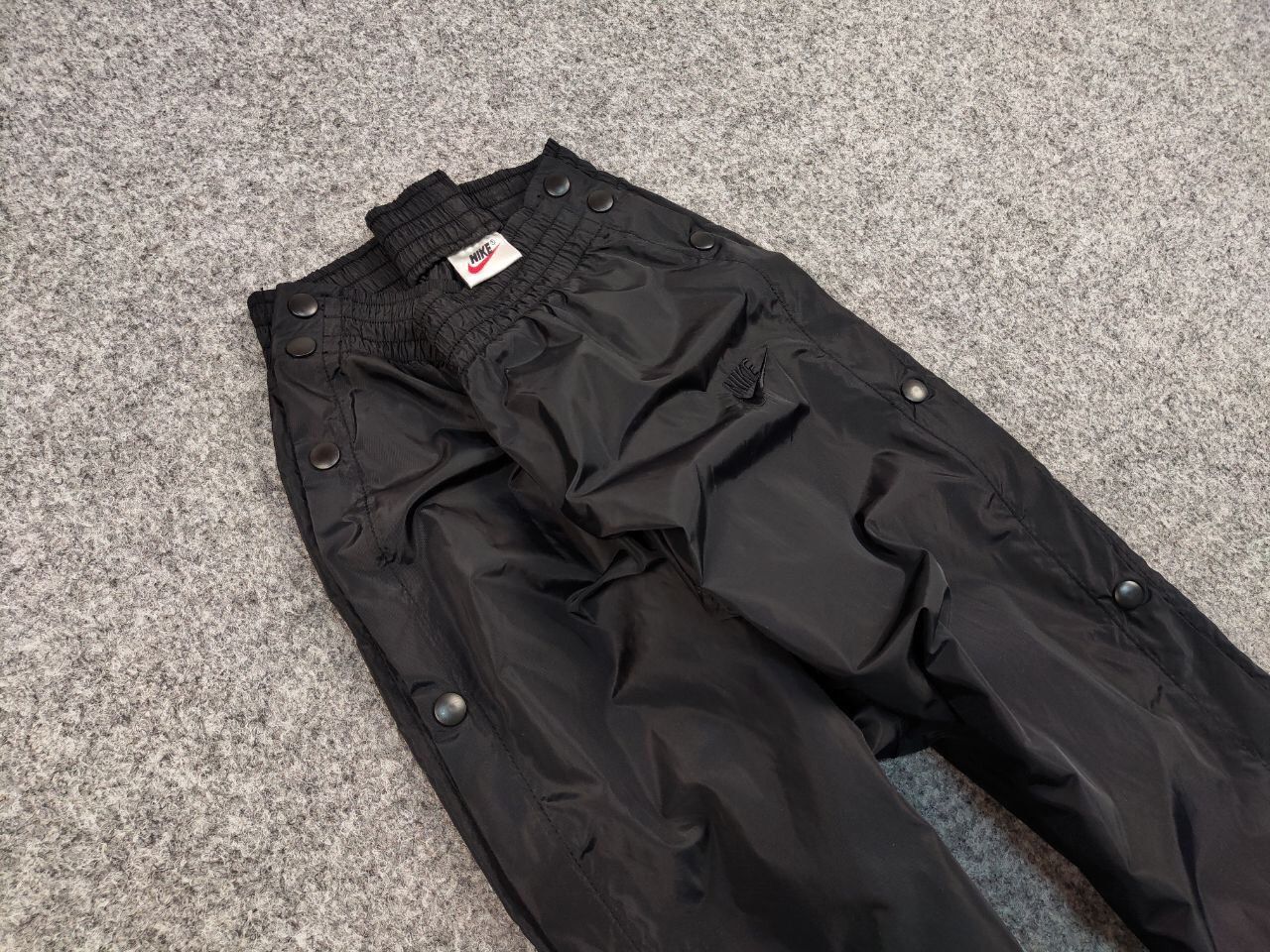 Nike 🔥 Vintage 90s Nike All black Nylon Track Pants buttons Hype Size US 36 / EU 52 - 10 Thumbnail