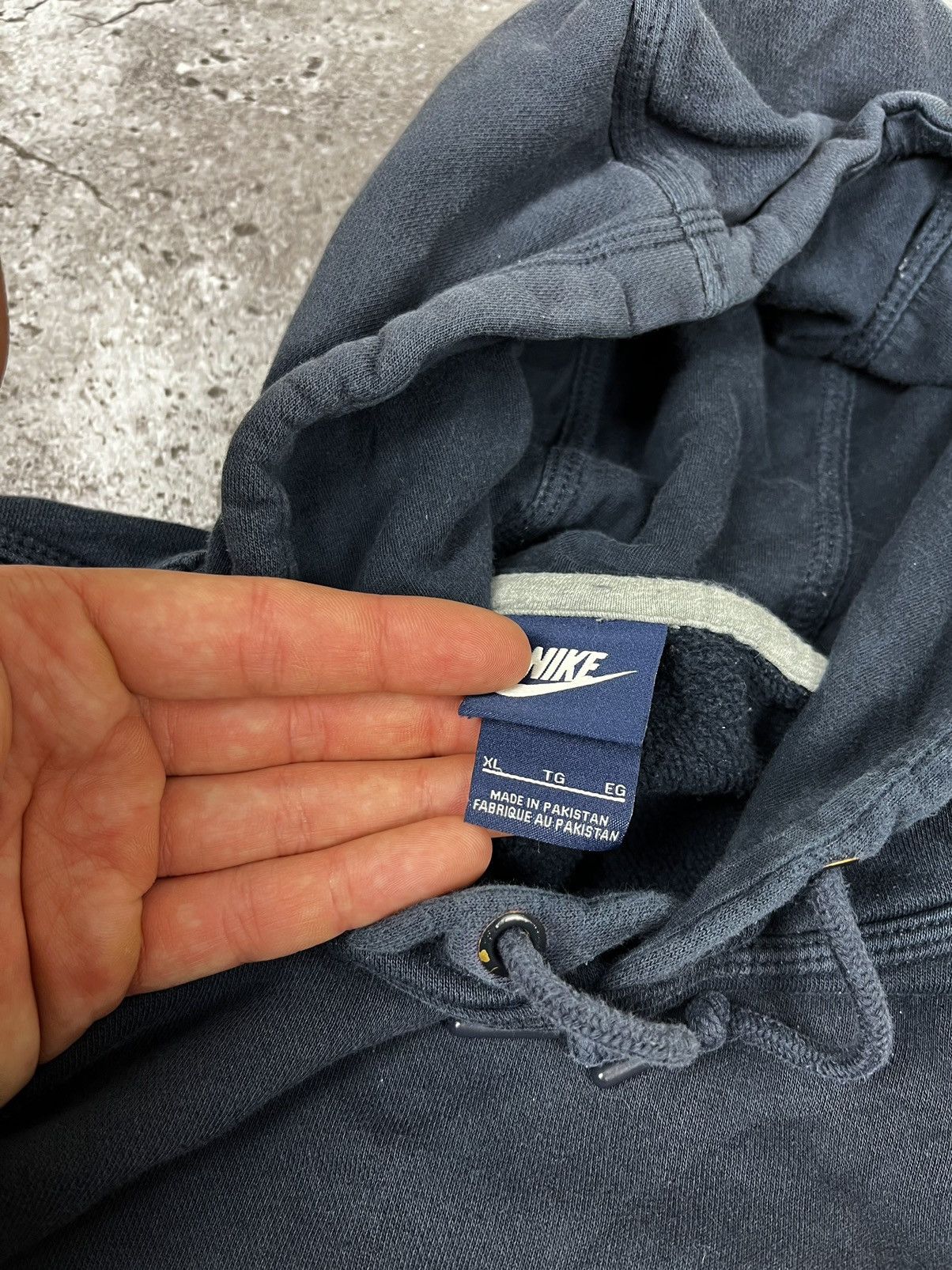 Nike × Vintage Nike Vintage Sunshine Faded Navy Hoodie Size US L / EU 52-54 / 3 - 6 Thumbnail