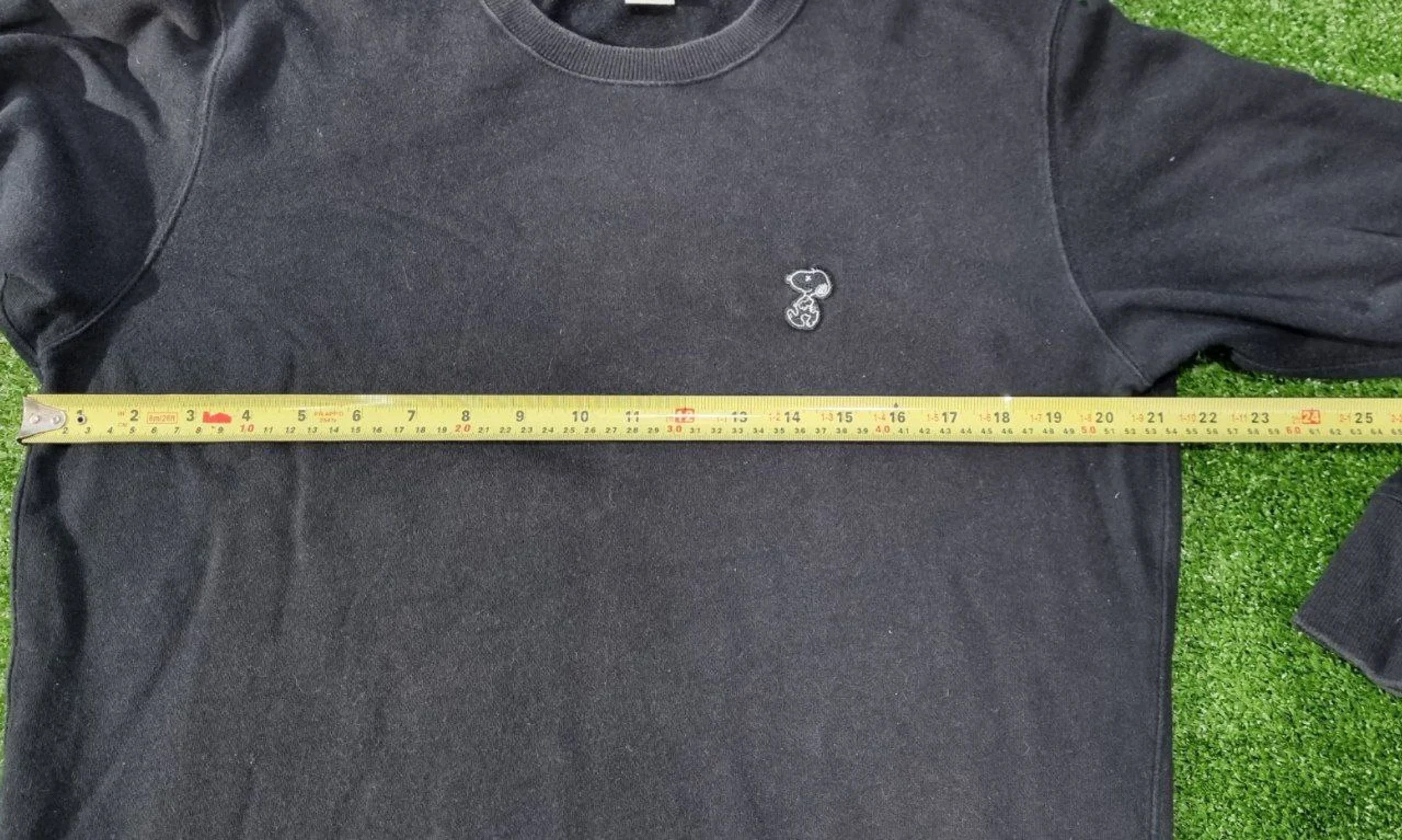 Japanese Brand × Kaws × Peanuts KAWS x Uniqlo x Peanuts Small Snoopy Sweatshirt Size US L / EU 52-54 / 3 - 6 Thumbnail