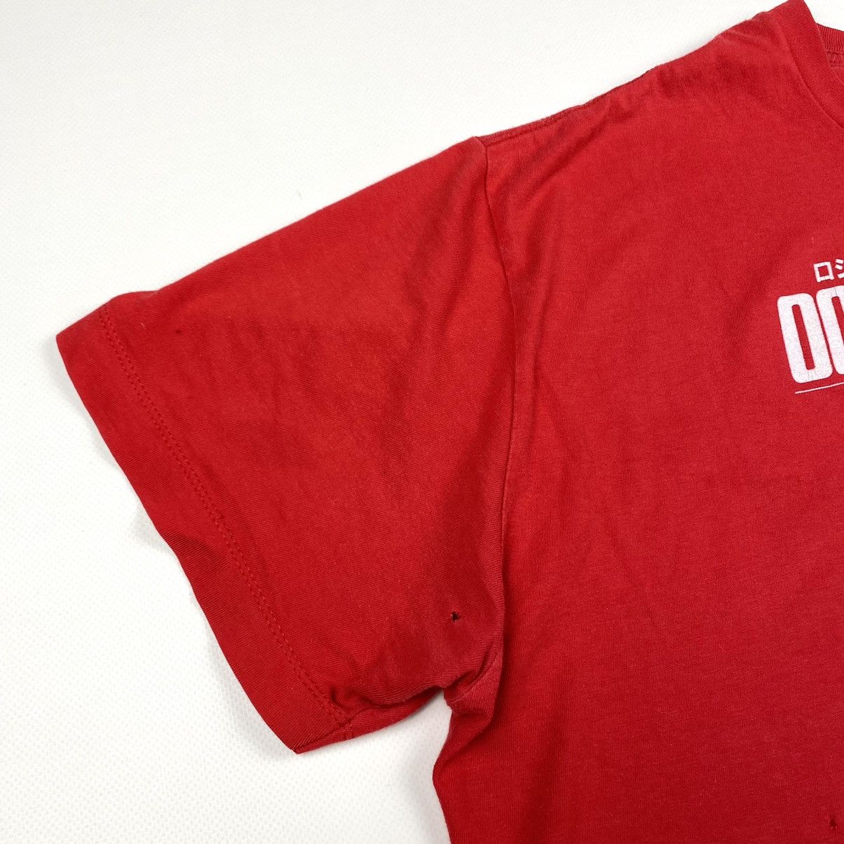 Japanese Brand Rare! Vintage Movie James Bond 007 Octopussy T Shirt Size US XL / EU 56 / 4 - 13 Thumbnail