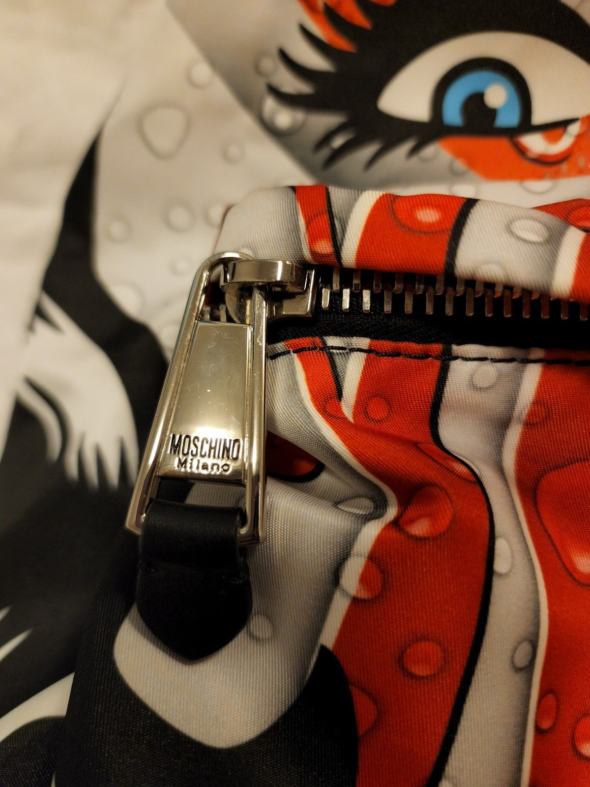 Jeremy Scott × Moschino MOSCHINO Milano Drink Coca-Cola Eyes Print Backpack Size ONE SIZE - 8 Thumbnail
