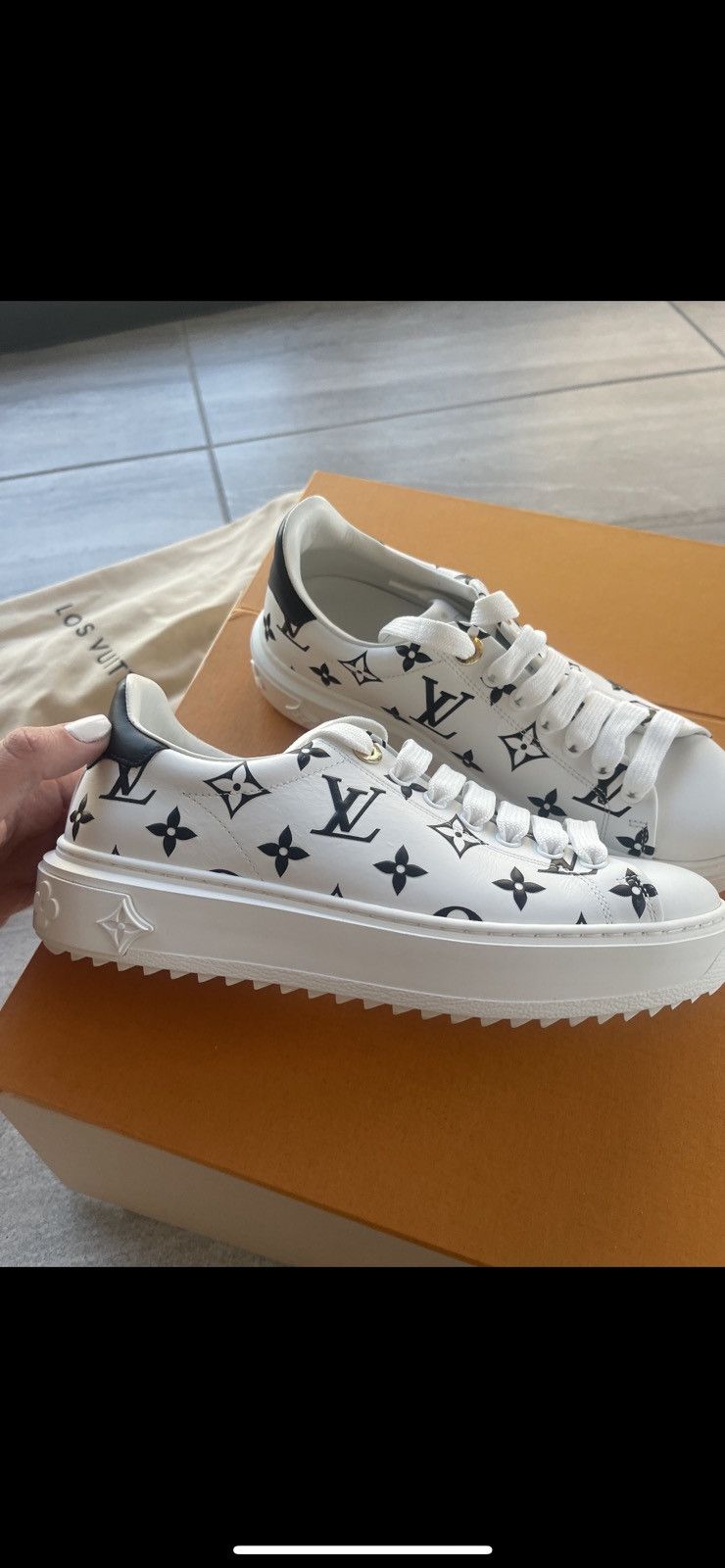 louis vuitton off white sneakers