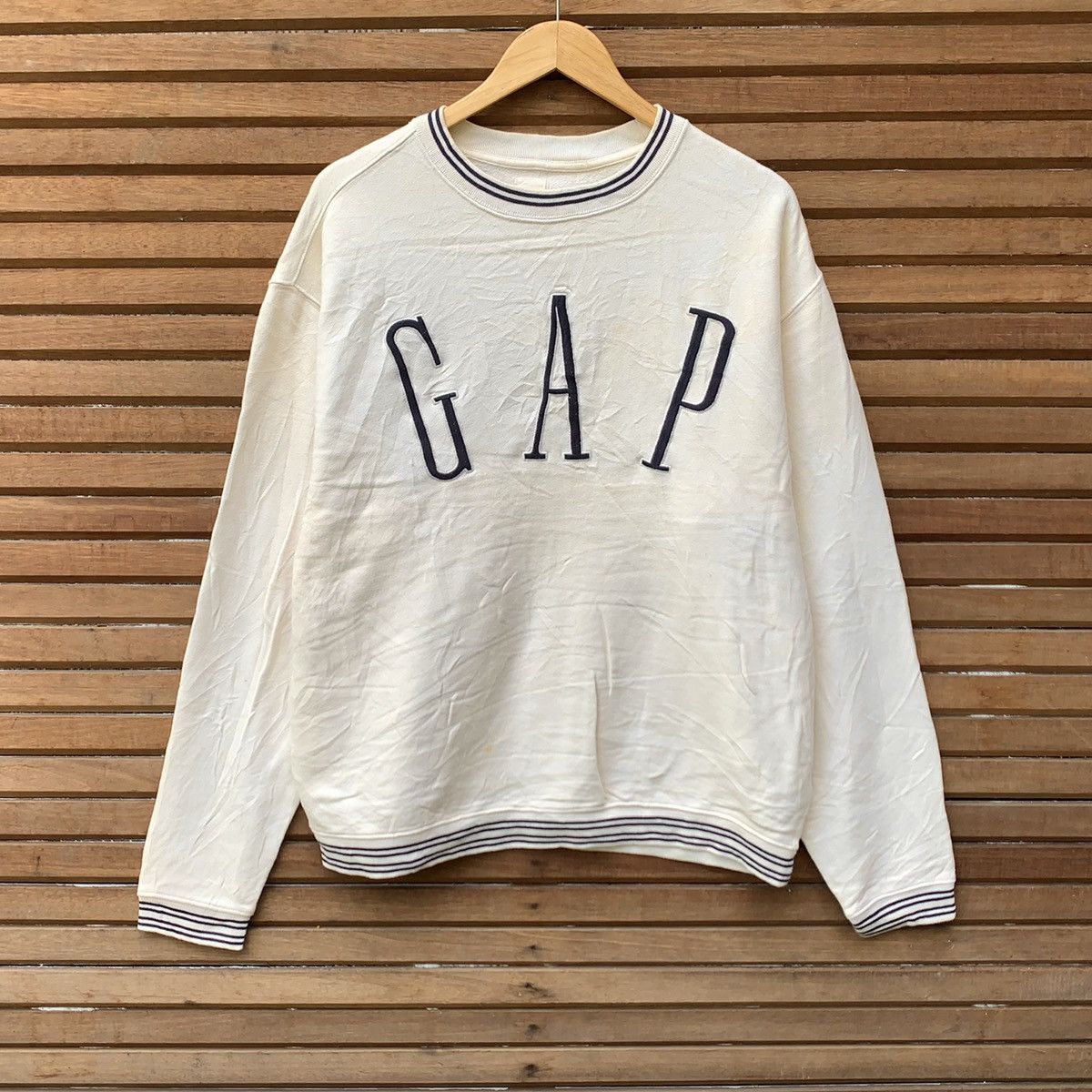 Gap Sweatshirt Embroidered Big Logo